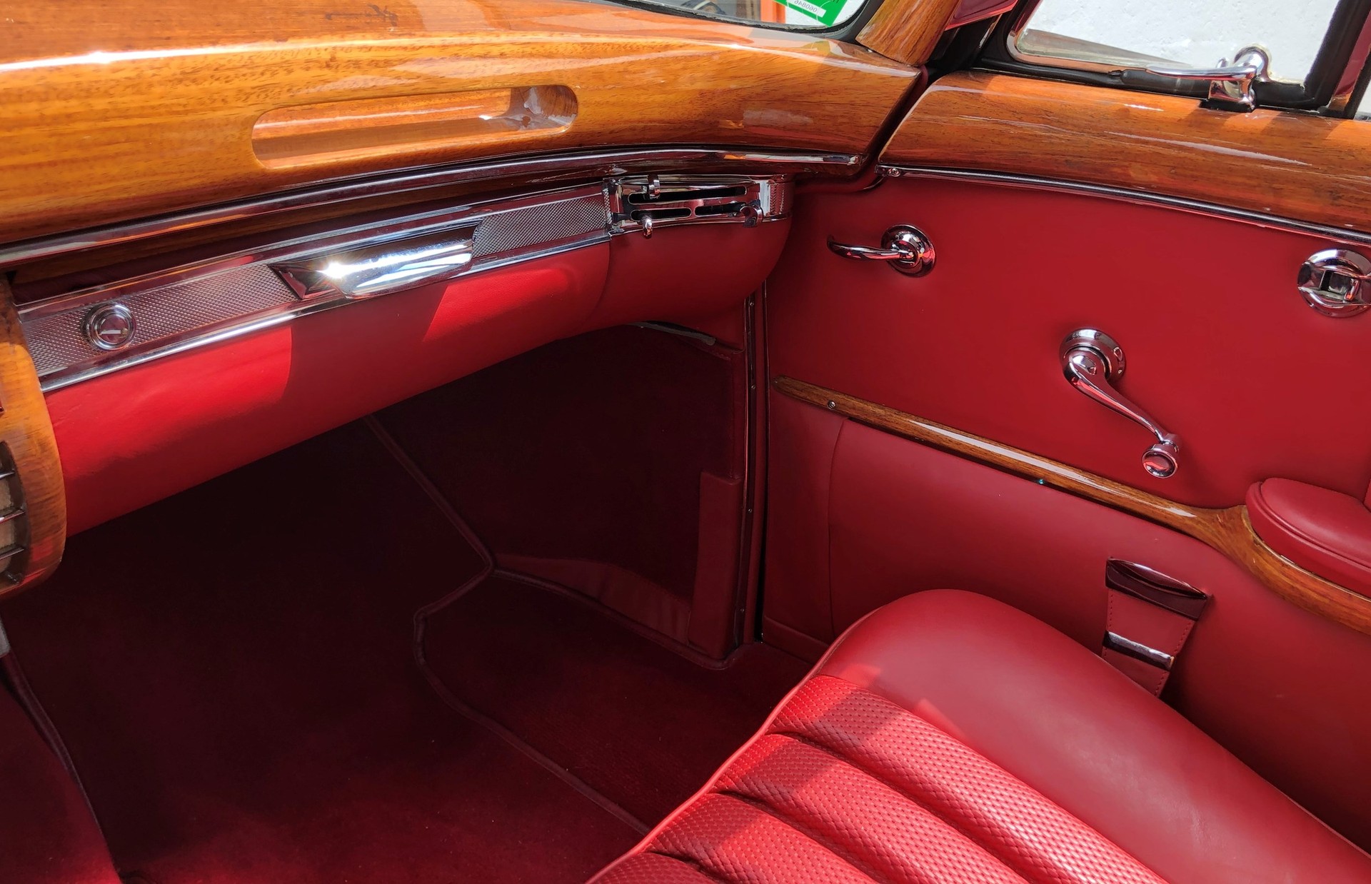 MERCEDES-BENZ-image-12