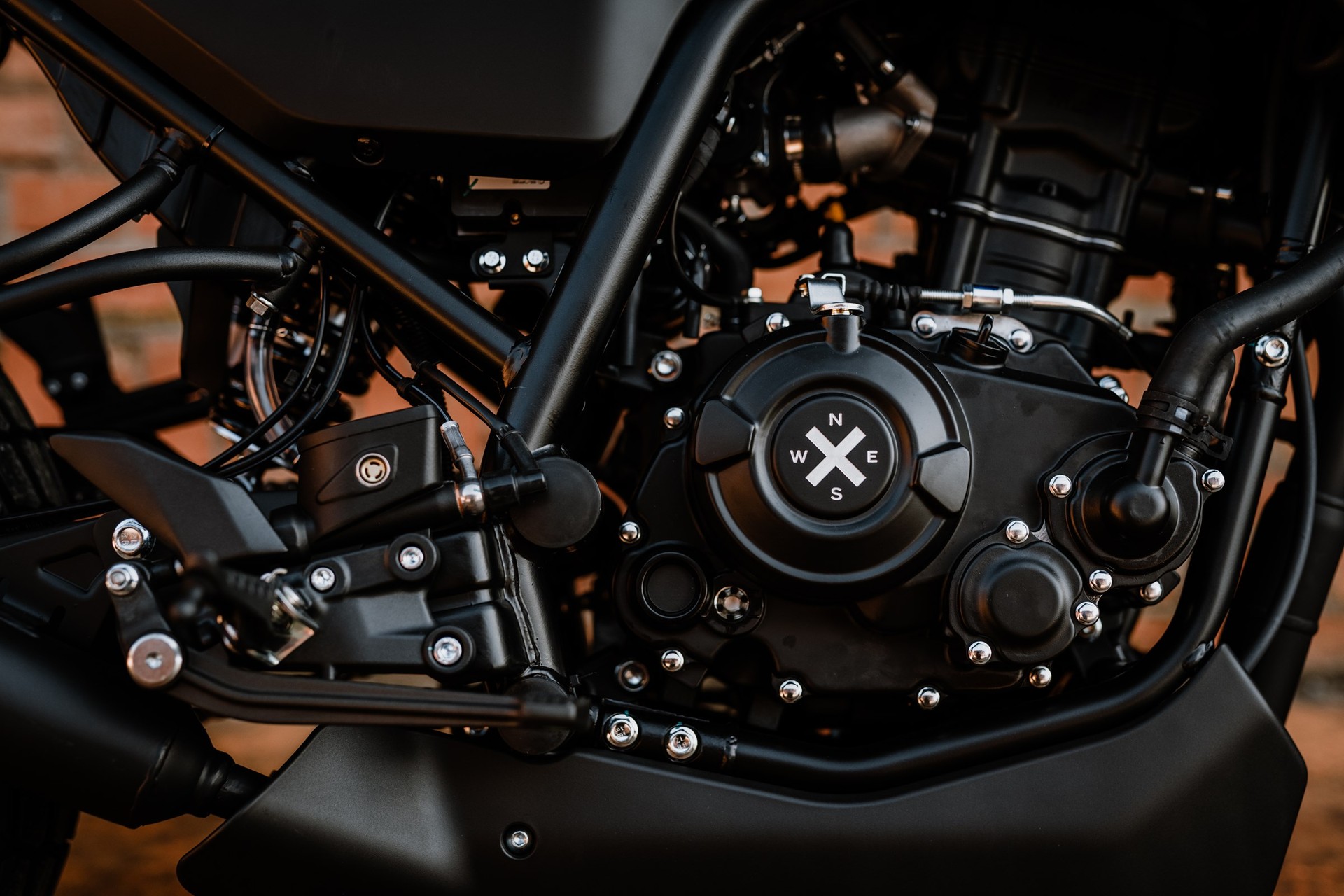BRIXTON CROSSFIRE 125 LC - GRATIS LIEFERUNG-image-2