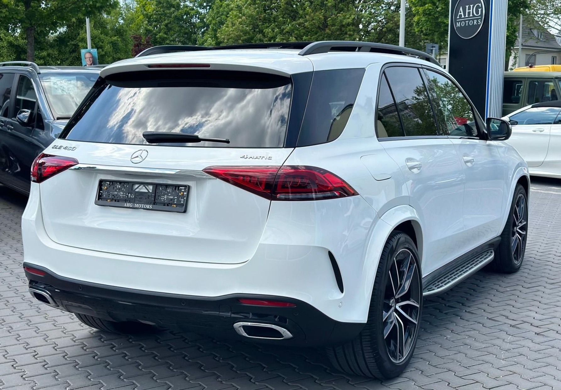 MERCEDES-BENZ GLE 450 4Matic AMG Line 9G-Tronic-image-5