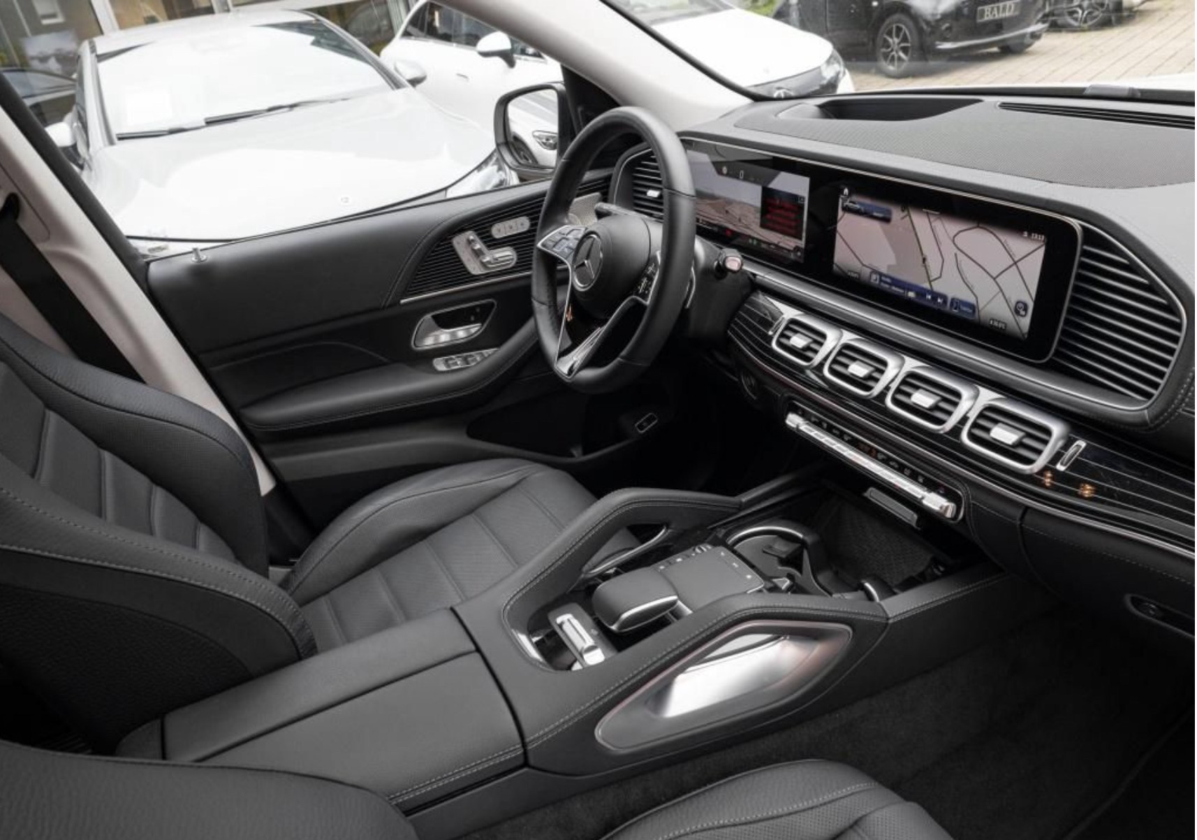 MERCEDES-BENZ GLE 450 4Matic AMG Line 9G-Tronic-image-7