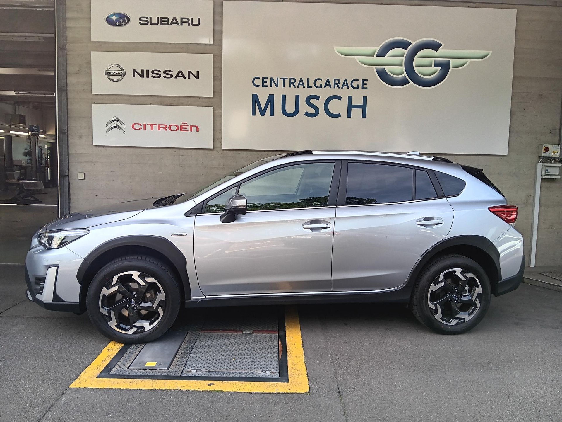 SUBARU XV 2.0 e-Boxer Swiss Plus AWD Lineartronic-showroom-element-2