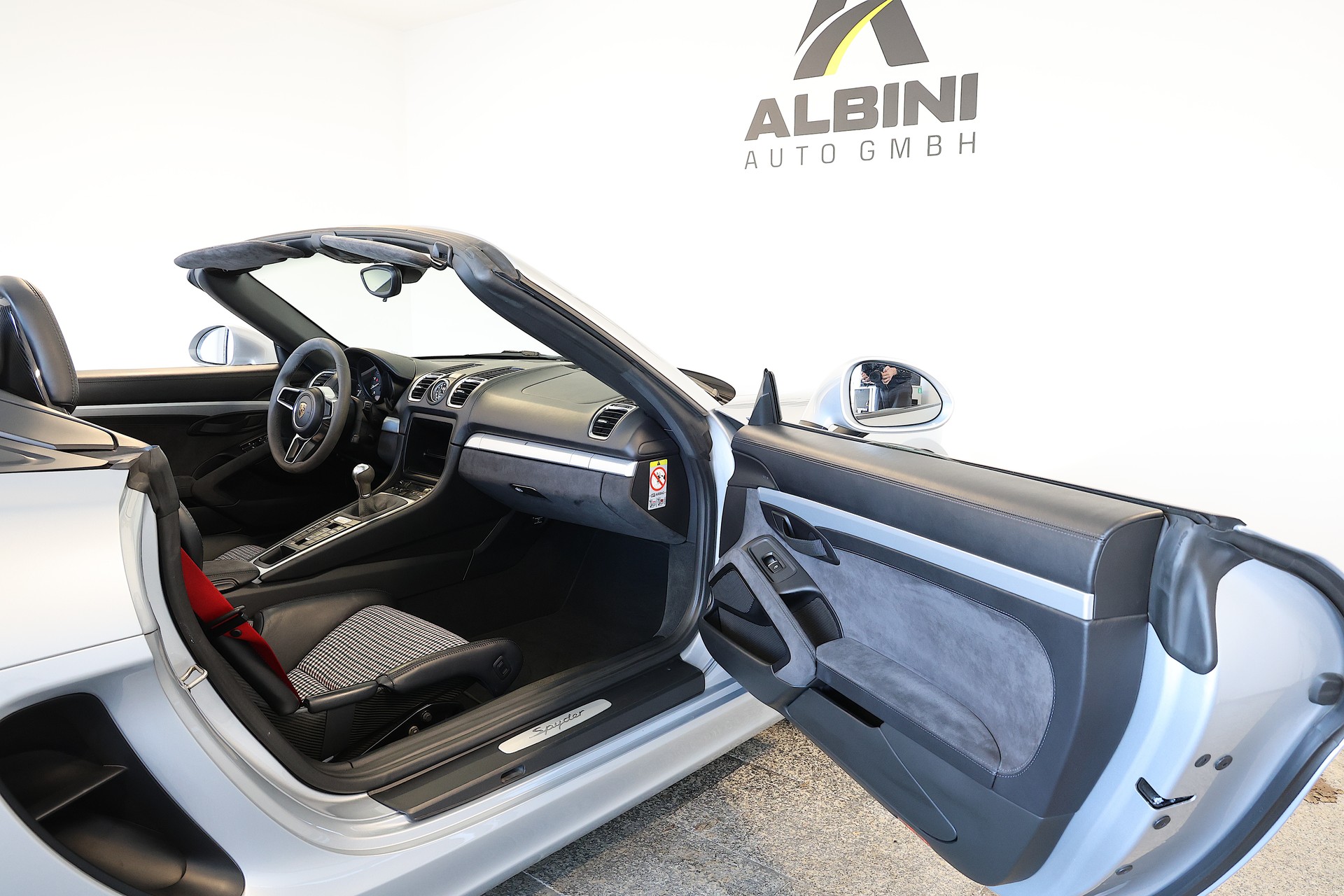 PORSCHE Boxster Spyder 3.8 *Porsche Approved*-image-15