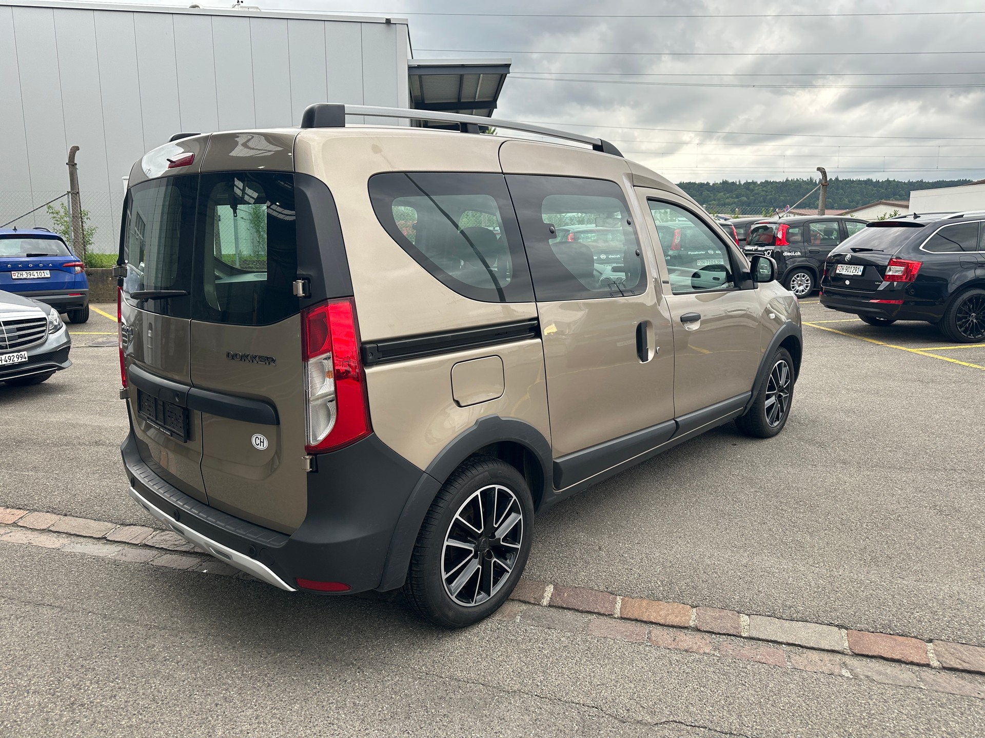 DACIA Dokker 1.6 16V Ultimate-image-6