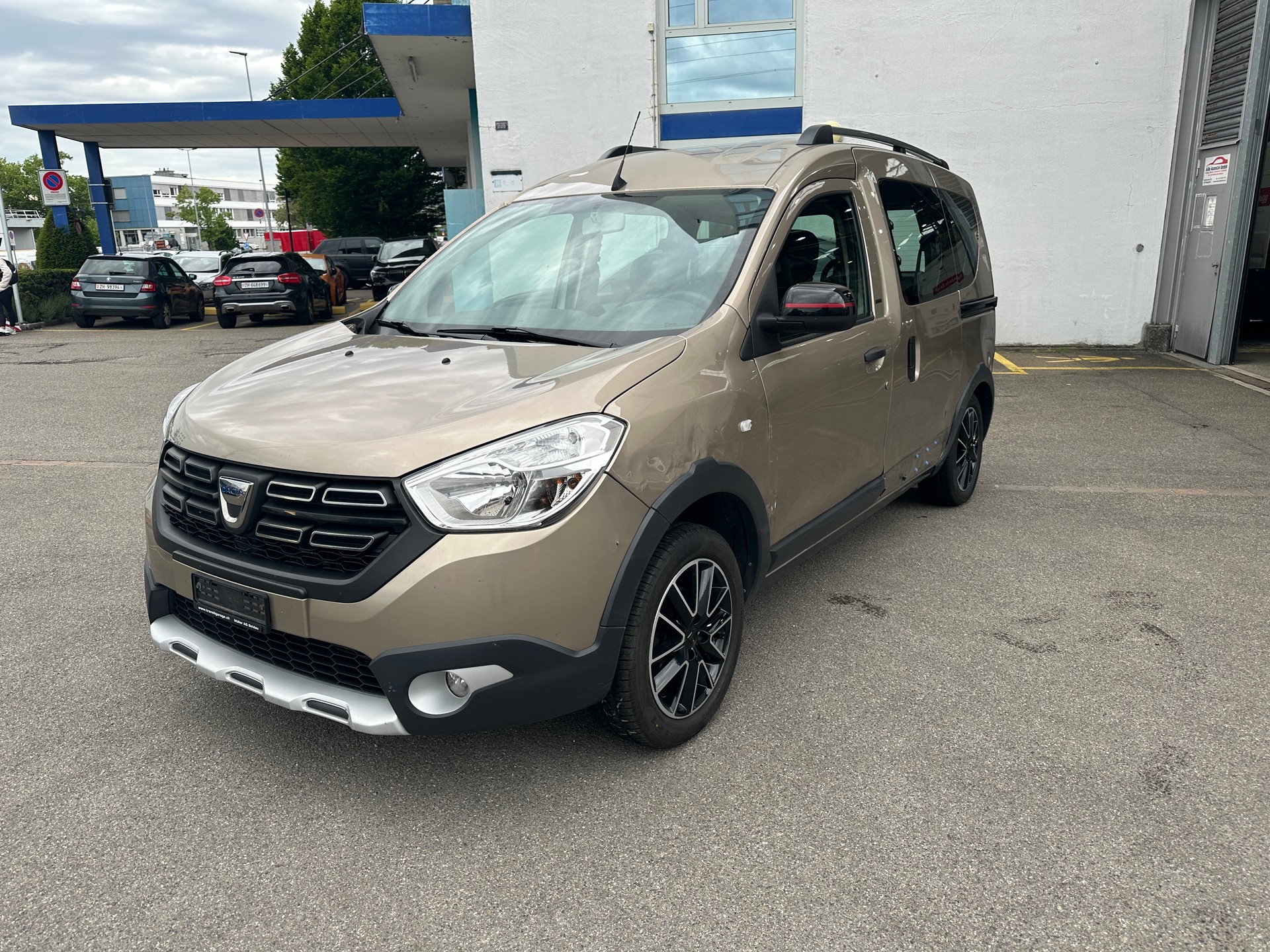 DACIA Dokker 1.6 16V Ultimate-image-2