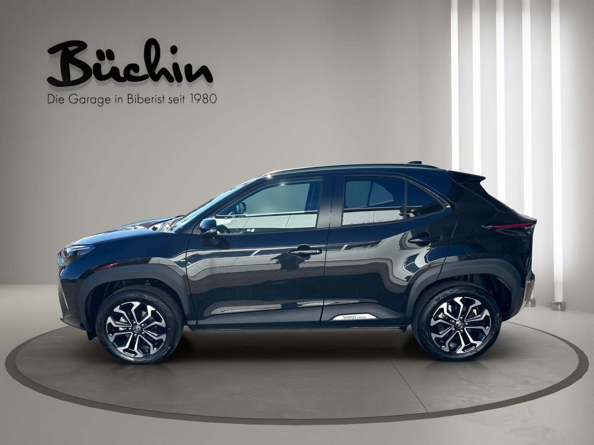 TOYOTA Yaris Cross 1.5 Trend e-CVT-showroom-element-3