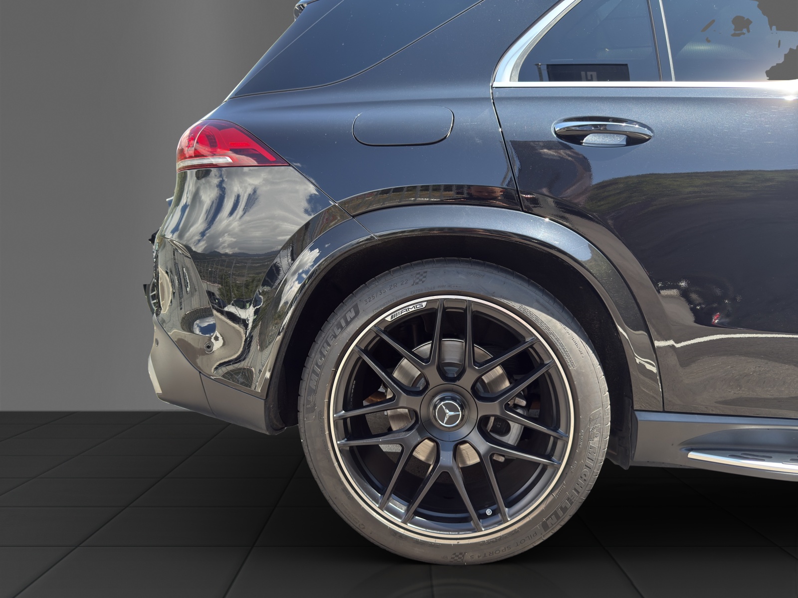 MERCEDES-BENZ GLE 53 AMG 4Matic+-image-24