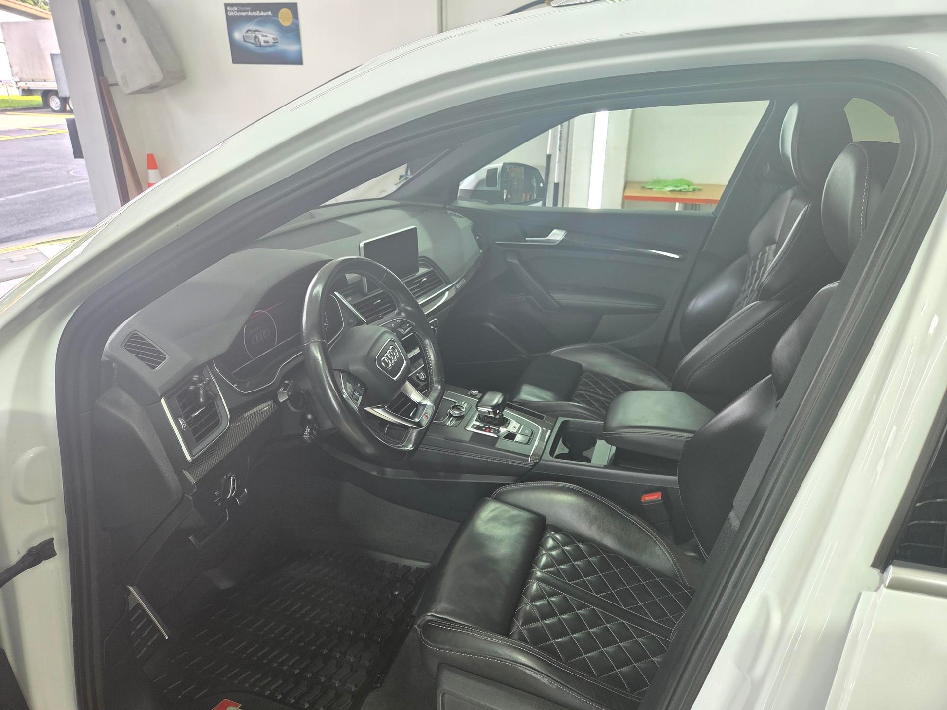 AUDI SQ5 3.0 TFSI quattro S-tronic-image-1