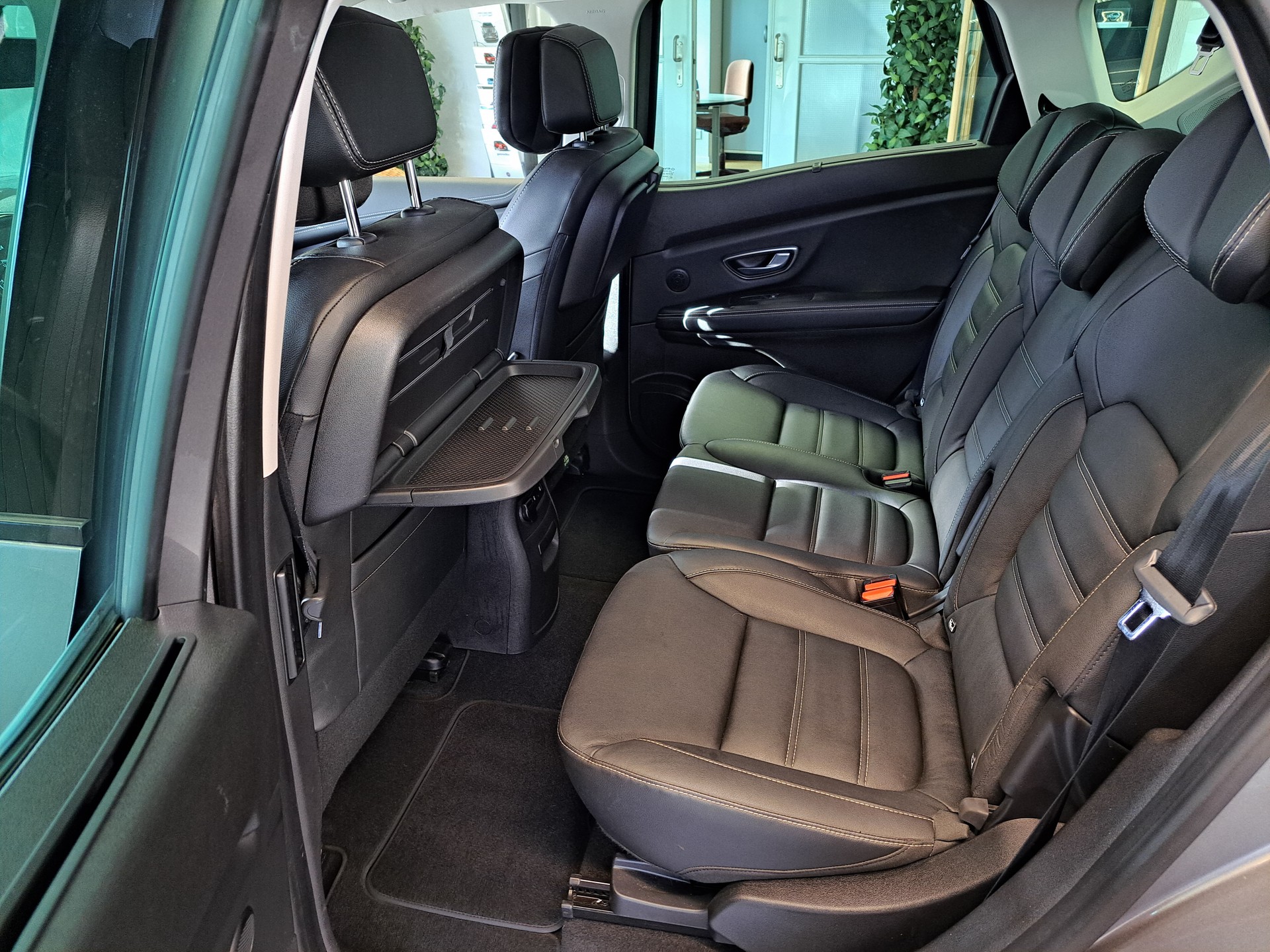 RENAULT Scénic 1.6 dCi Bose EDC-image-9