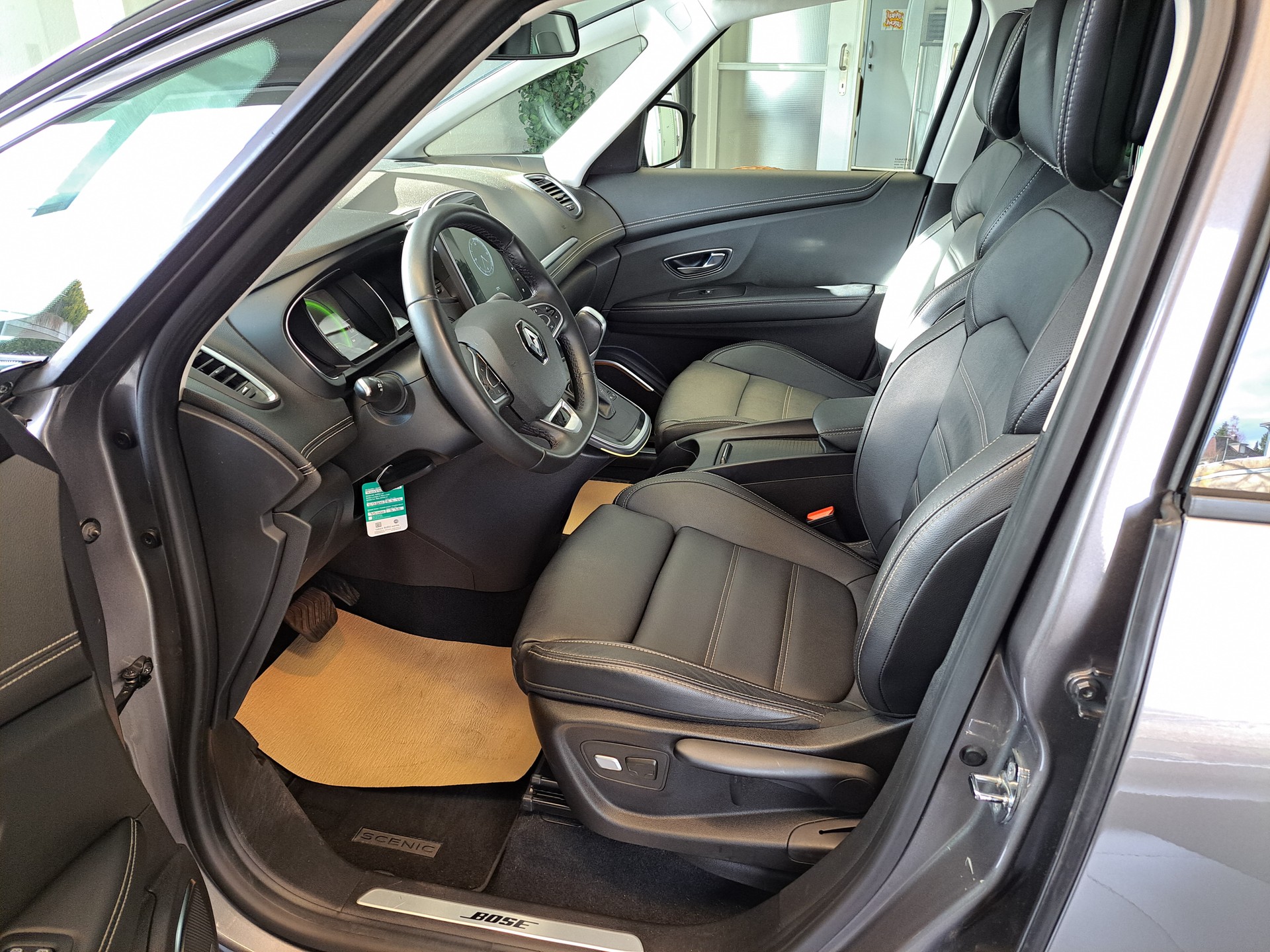 RENAULT Scénic 1.6 dCi Bose EDC-image-7