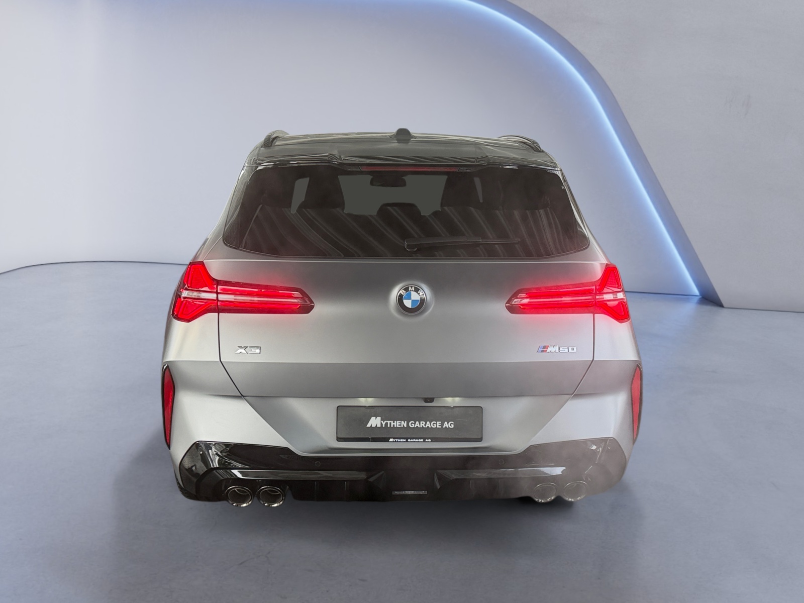 BMW X3 M50i-showroom-element-3