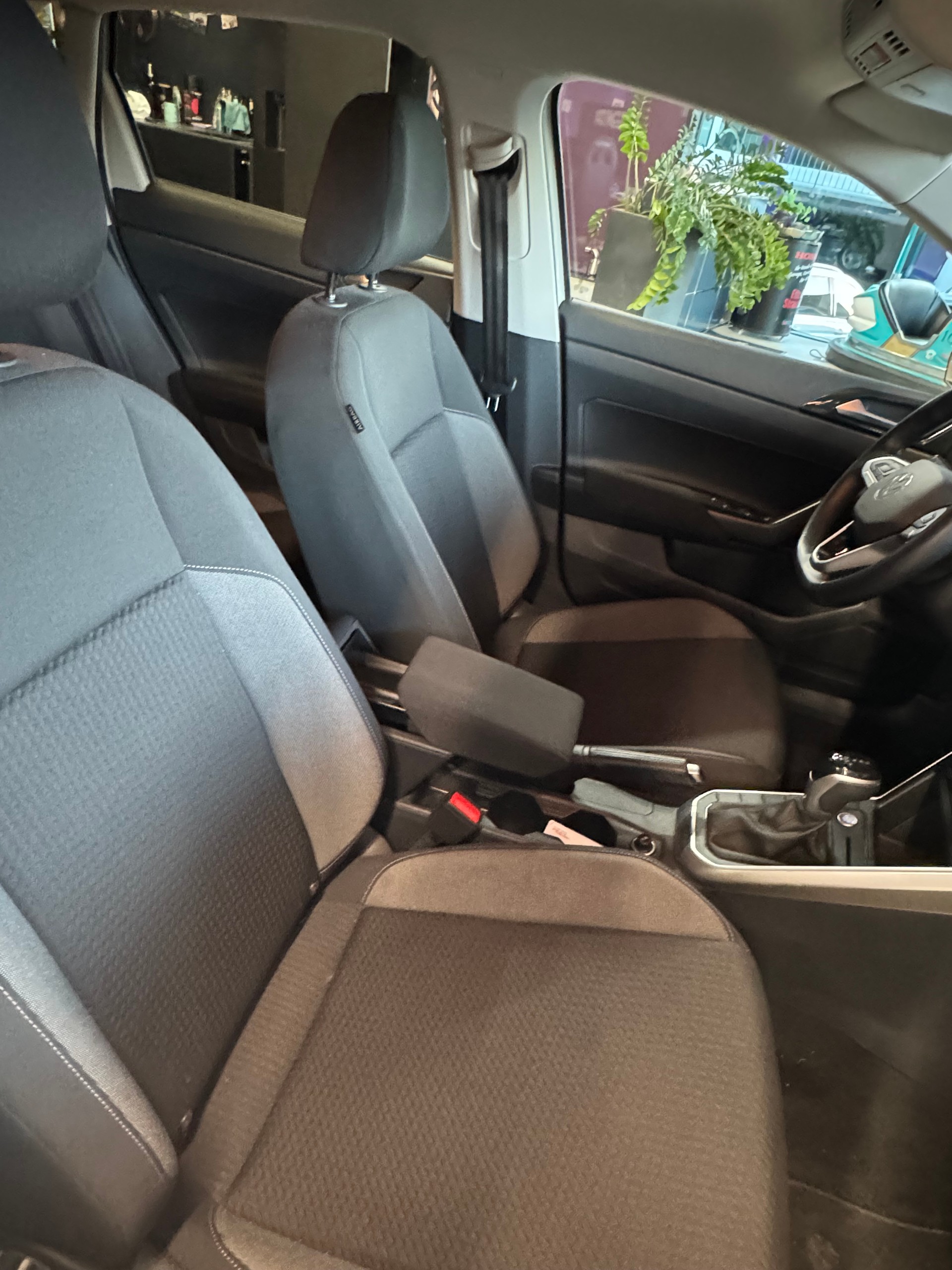 VW Polo 1.0 TSI Life DSG-image-8