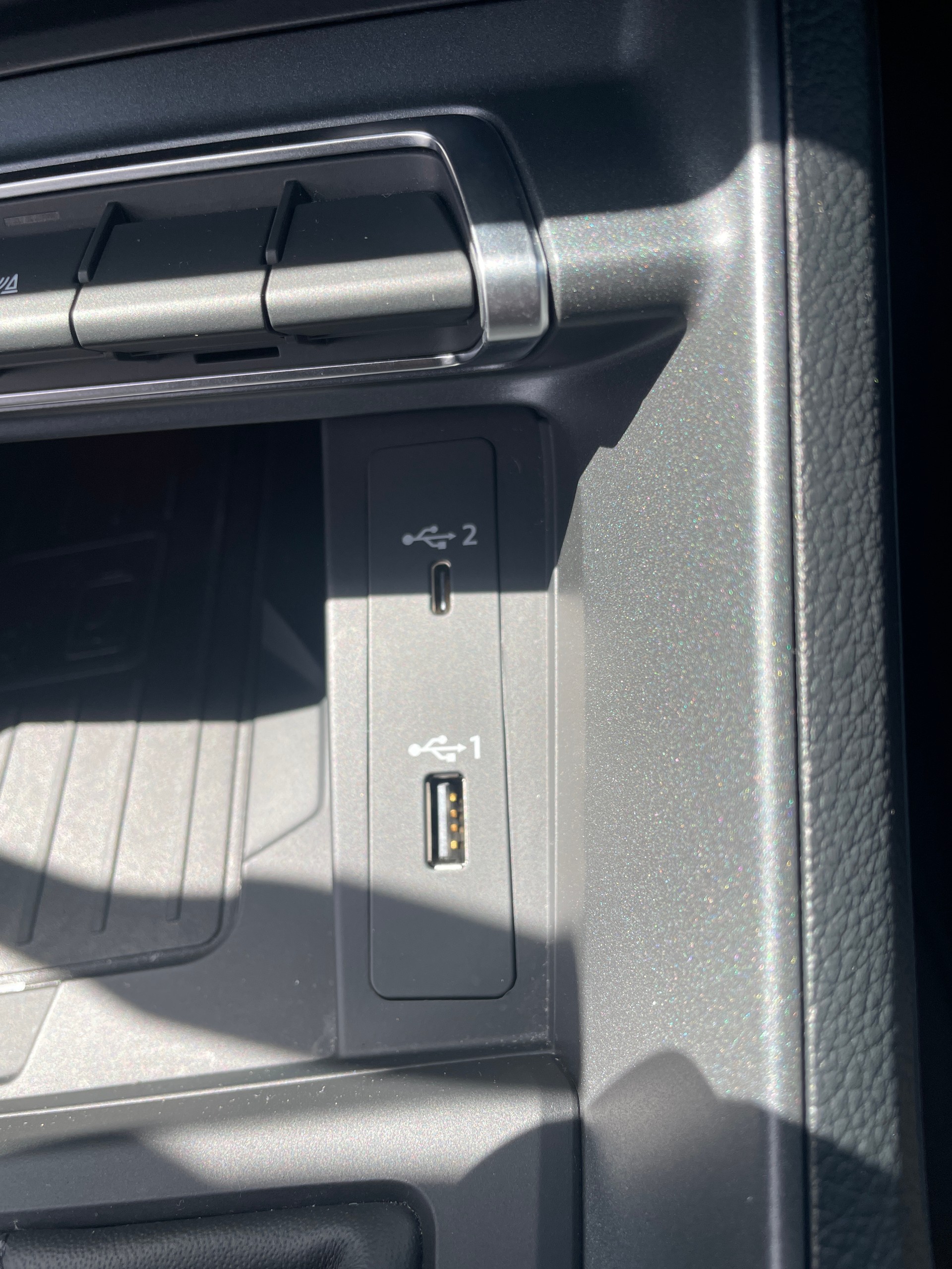 AUDI RS Q3 2.5 TFSI quattro-image-25