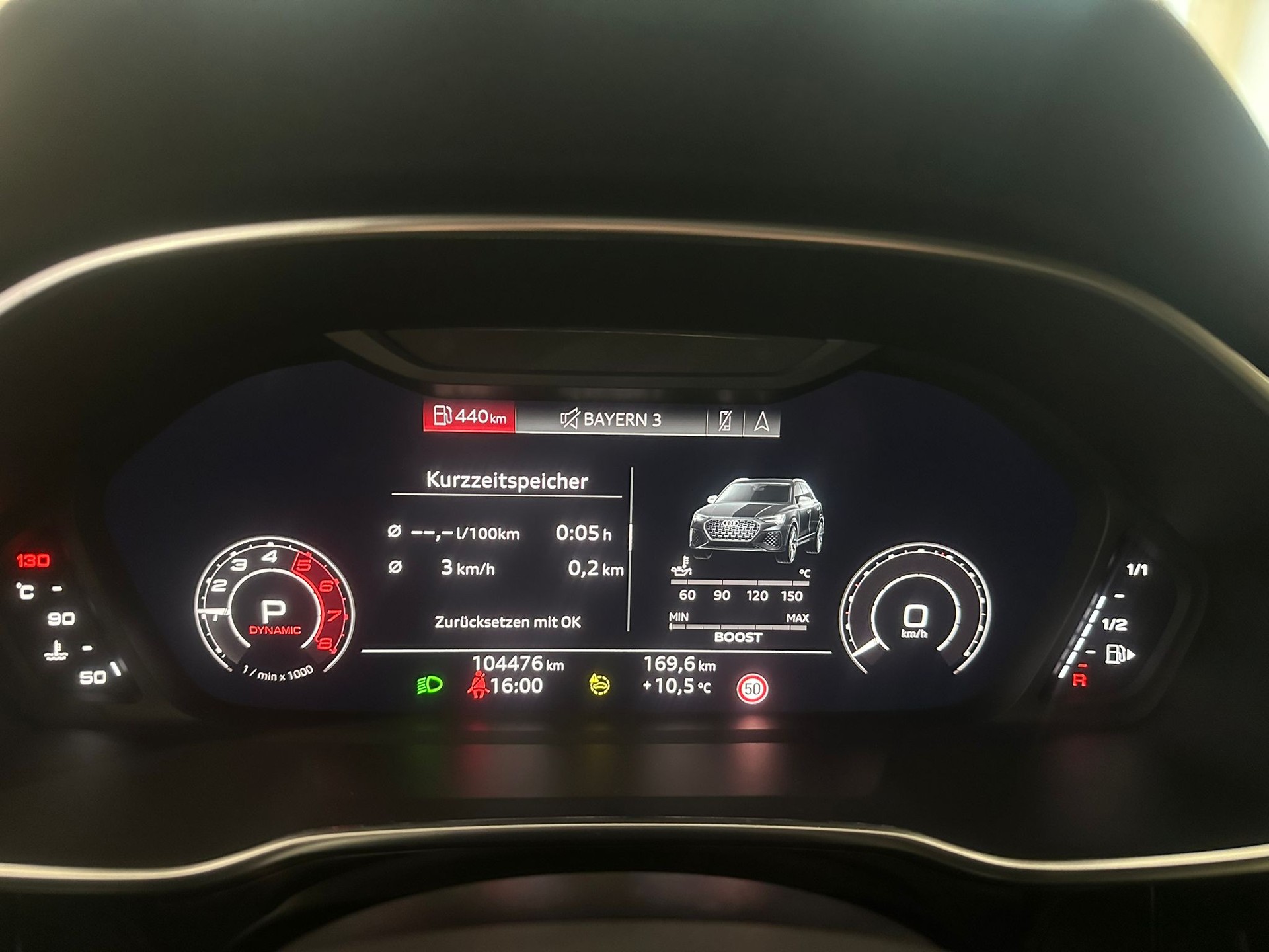 AUDI RS Q3 2.5 TFSI quattro-image-9