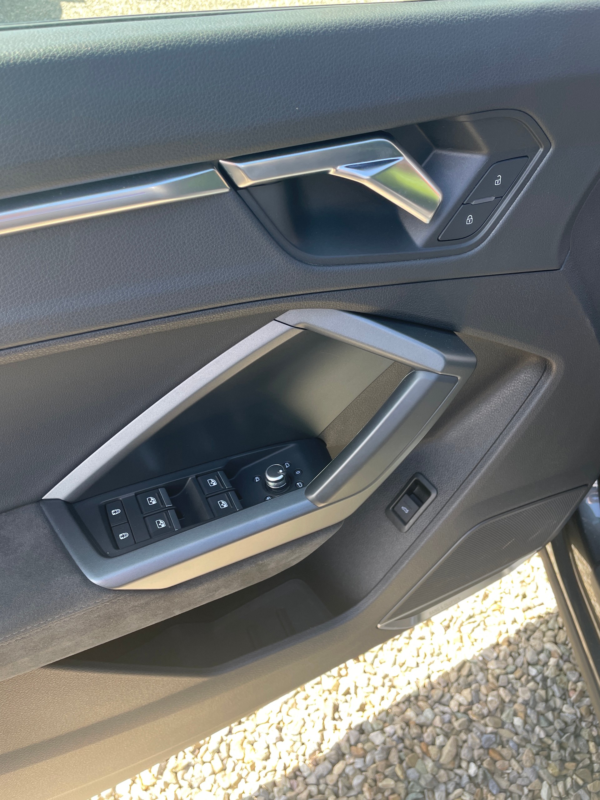 AUDI RS Q3 2.5 TFSI quattro-image-19
