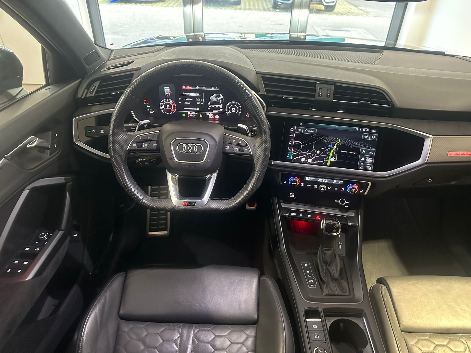 AUDI RS Q3 2.5 TFSI quattro-image-7