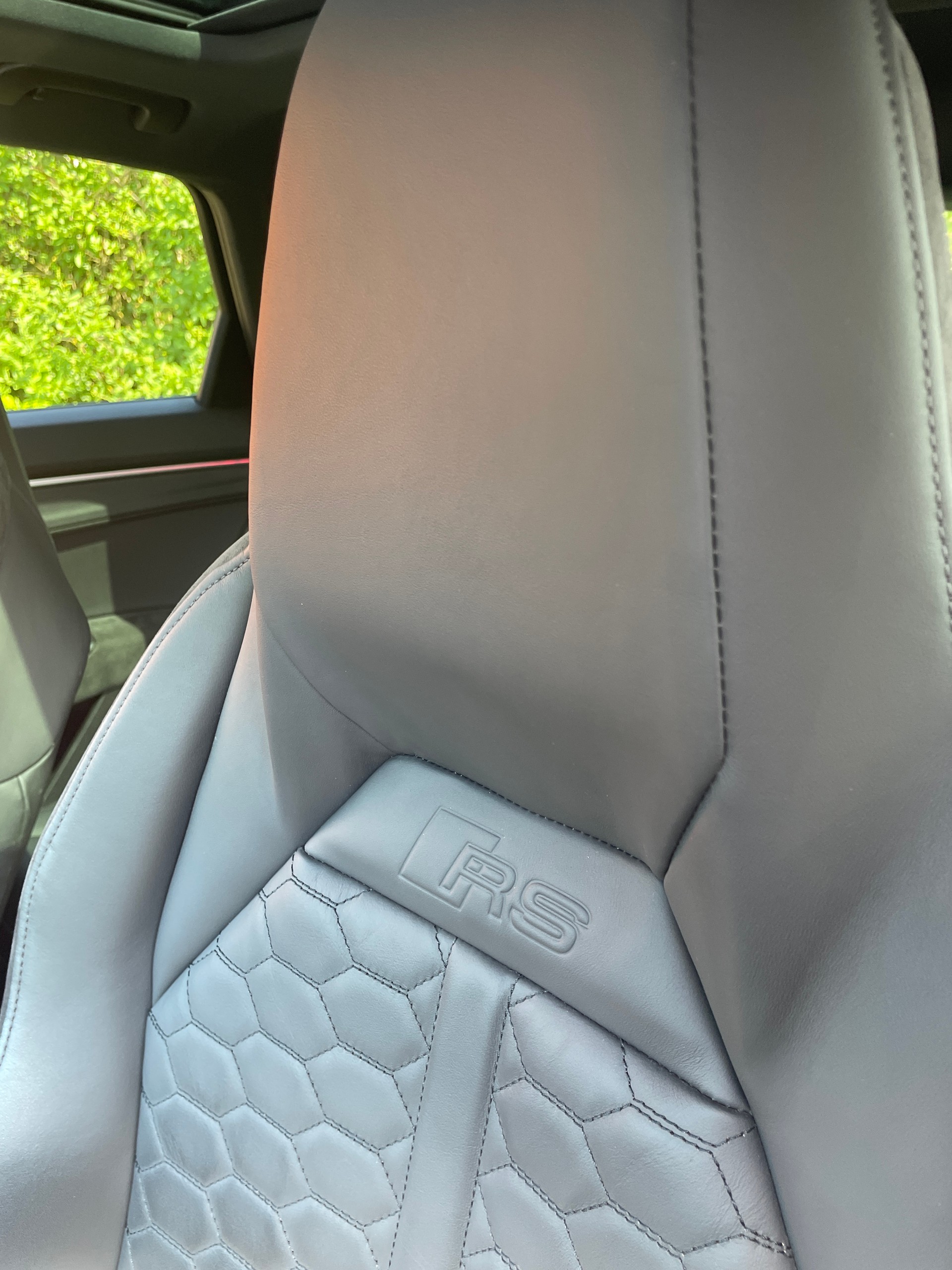 AUDI RS Q3 2.5 TFSI quattro-image-23