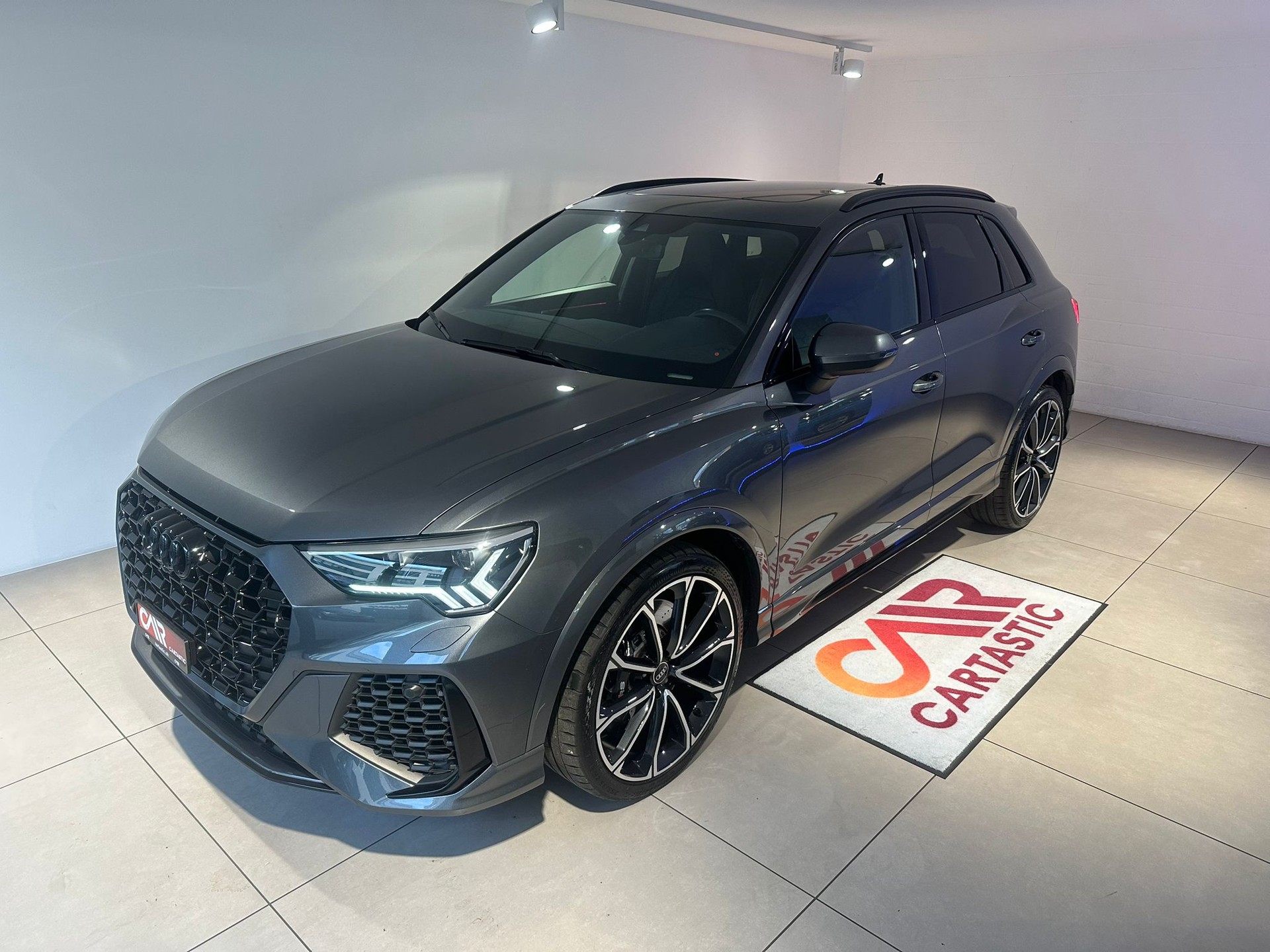 AUDI RS Q3 2.5 TFSI quattro