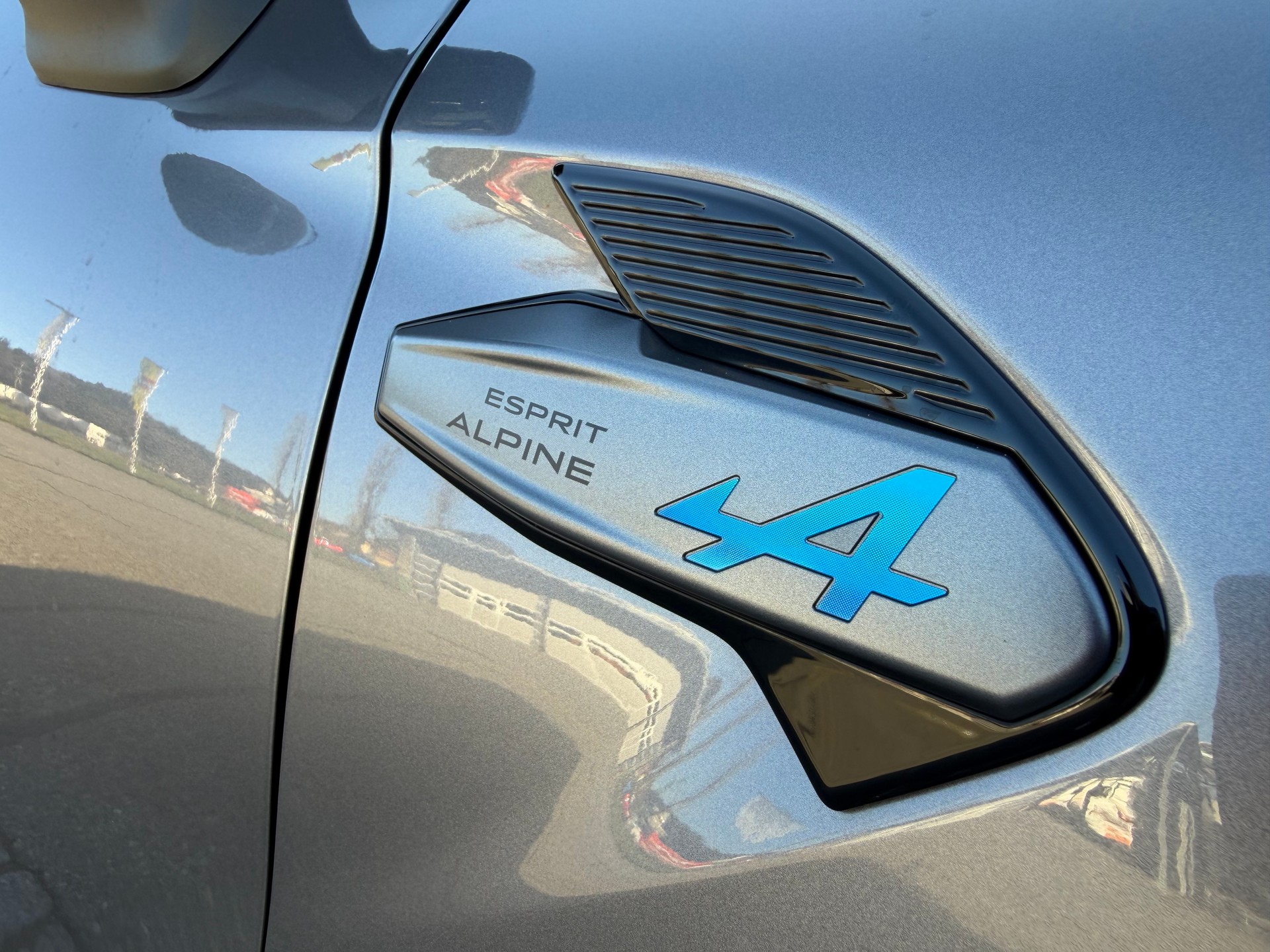RENAULT CAPTUR "ALPINE" 1.3 TCE ESPRIT" ALPINE" CH WAGEN MIT RENAULT VOLLGARANTIE. NETTO 25`500.--image-13