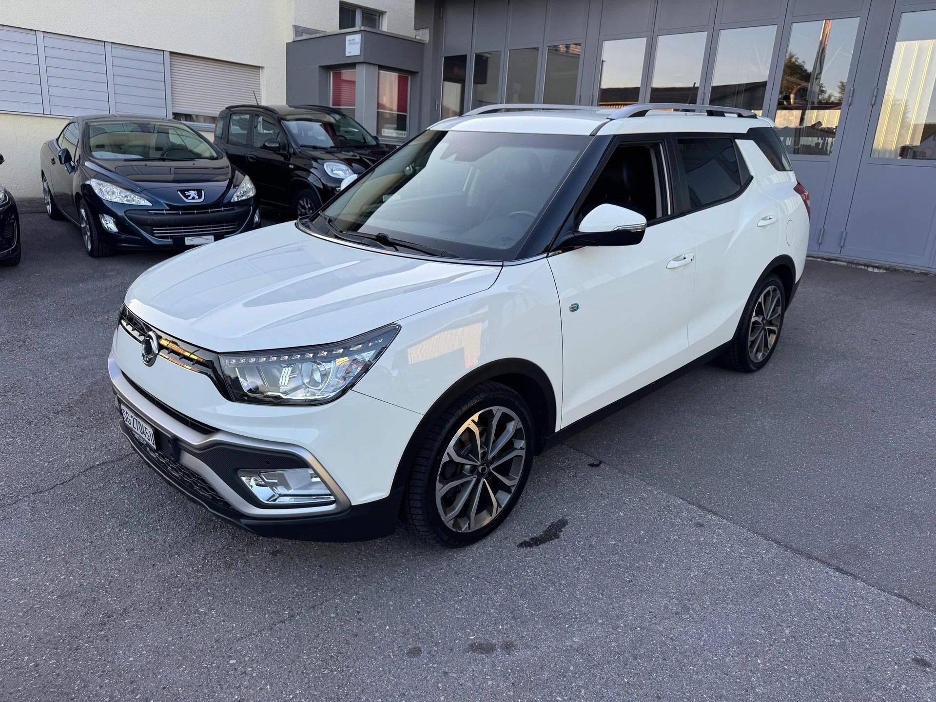 KGM-SsangYong XLV 1.6 eXDi Crystal 4WD Automatic-image-5
