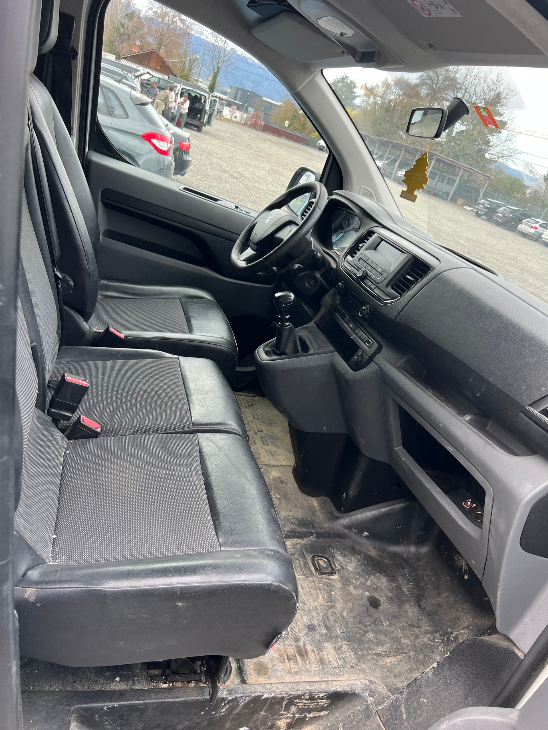 PEUGEOT Expert 2.0 BlueHDi 120 Active Standard-image-8