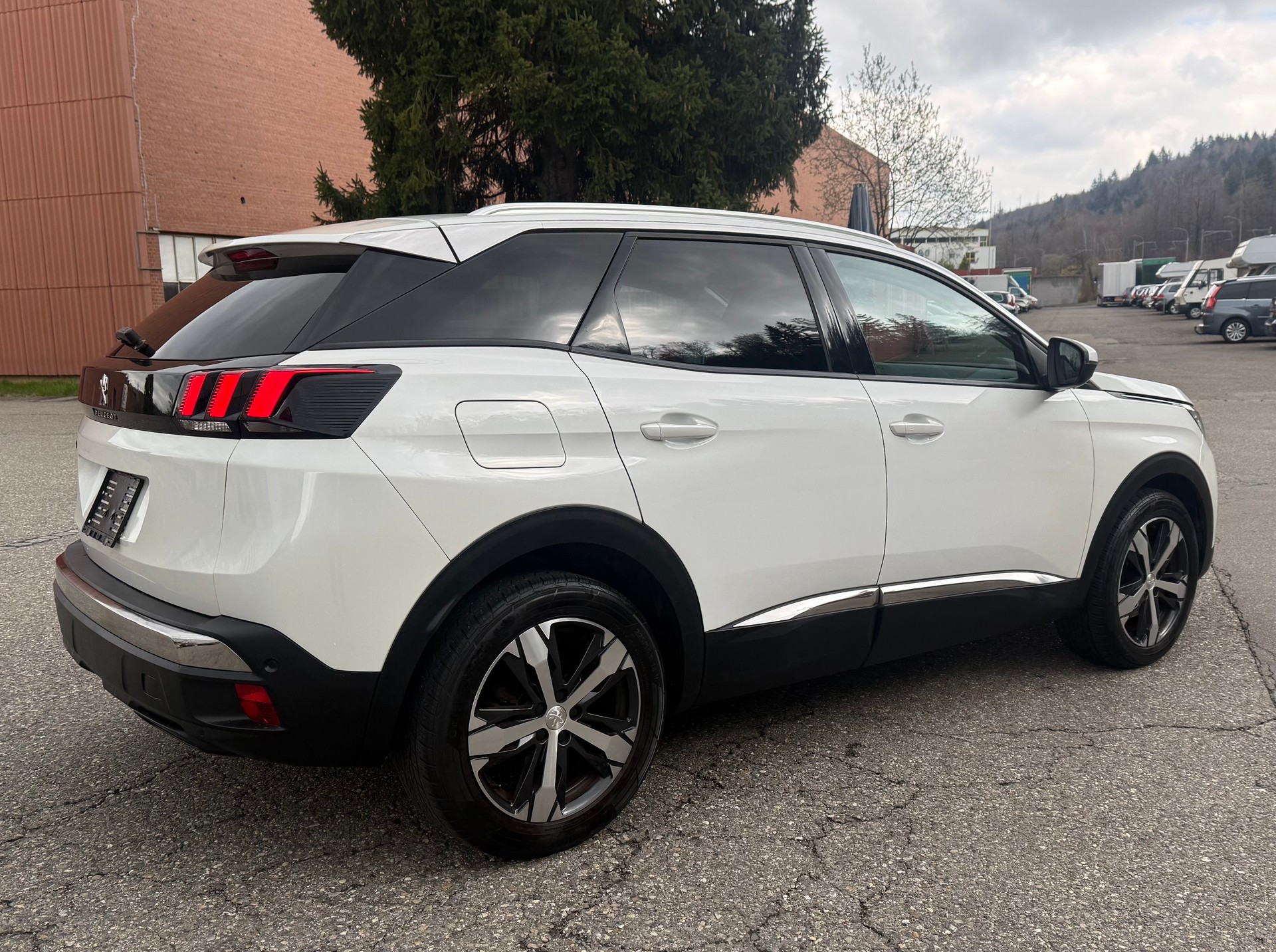 PEUGEOT 3008-image-8