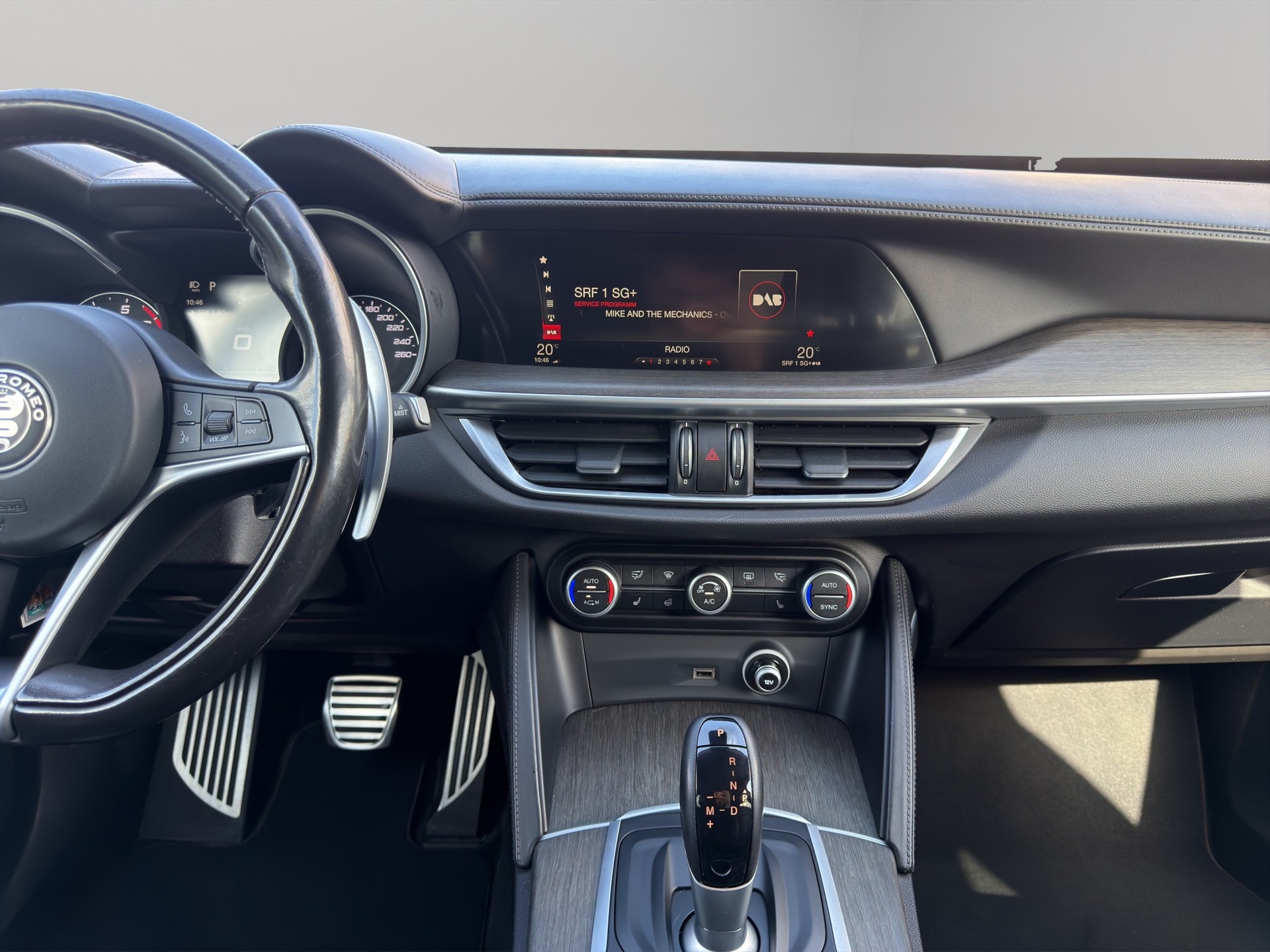 ALFA ROMEO Stelvio 2.0 Executive Q4 Automatic-image-23