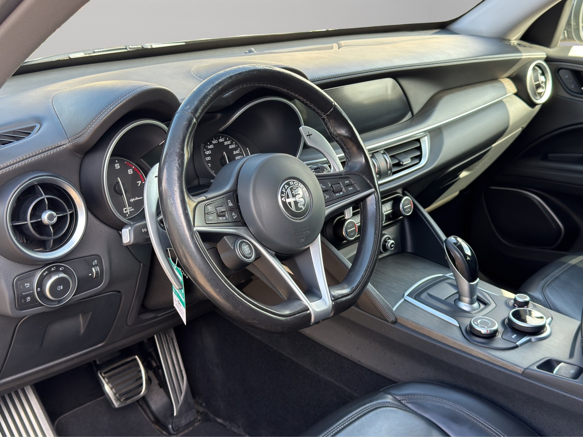 ALFA ROMEO Stelvio 2.0 Executive Q4 Automatic-image-20