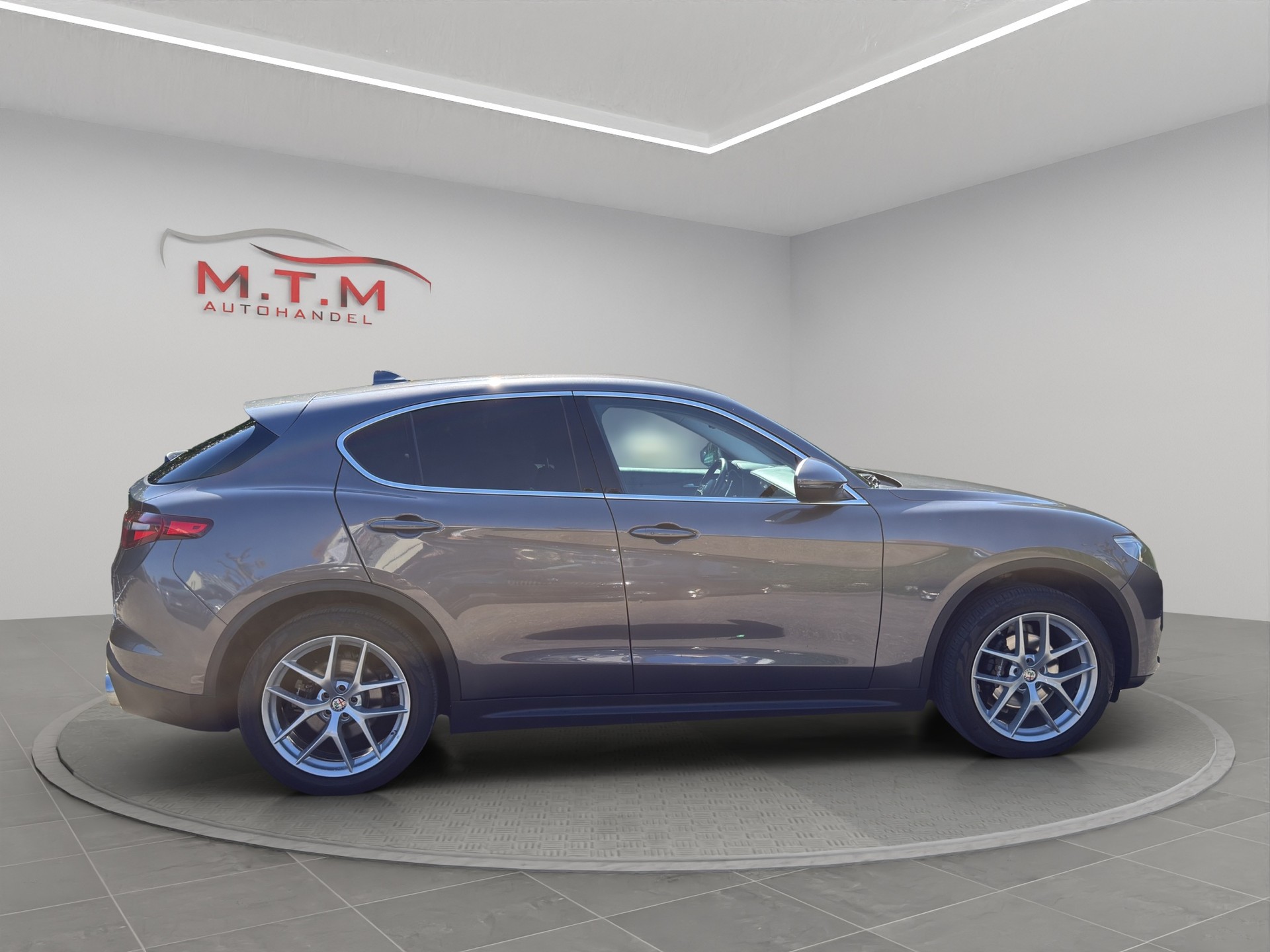 ALFA ROMEO Stelvio 2.0 Executive Q4 Automatic-image-13