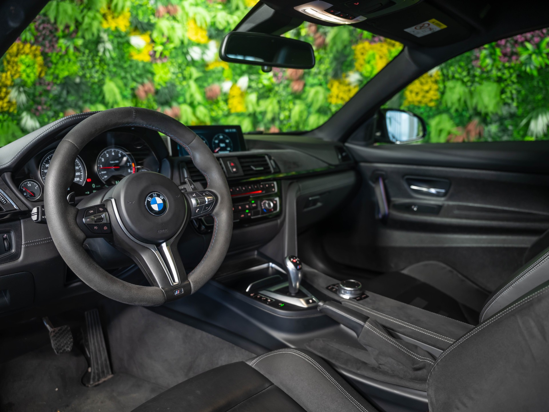 BMW M4 Coupé CS DKG-image-9