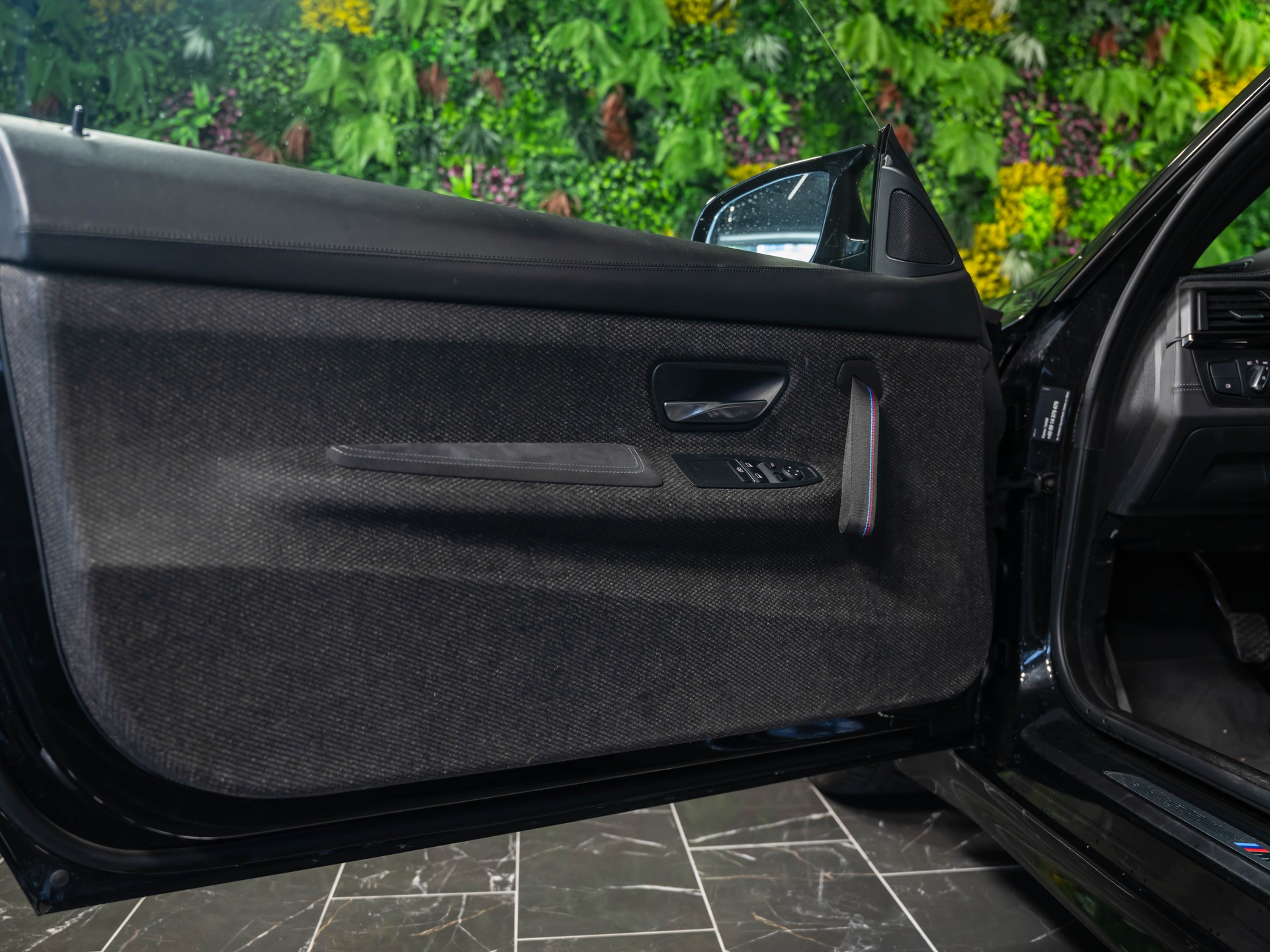BMW M4 Coupé CS DKG-image-11