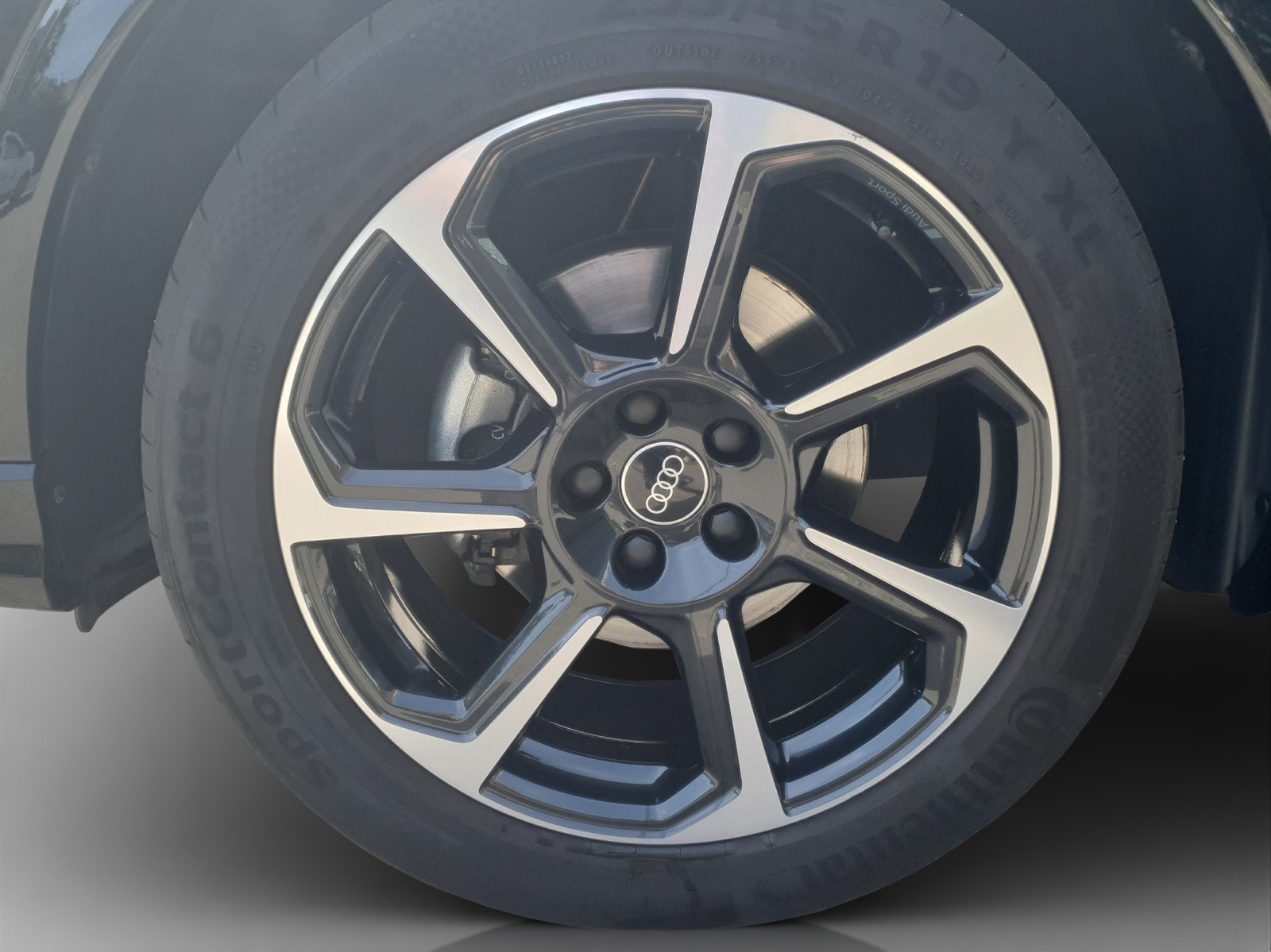 AUDI Q3 35 TFSI S line Attraction S-tronic-image-13