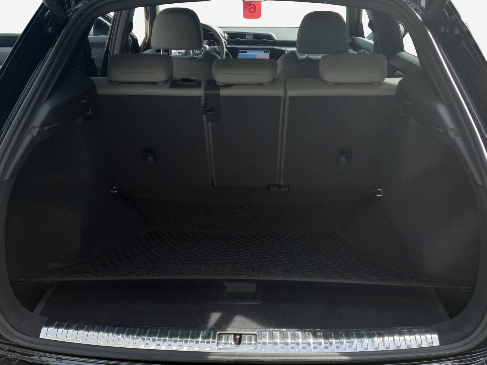 AUDI Q3 35 TFSI S line Attraction S-tronic-image-12