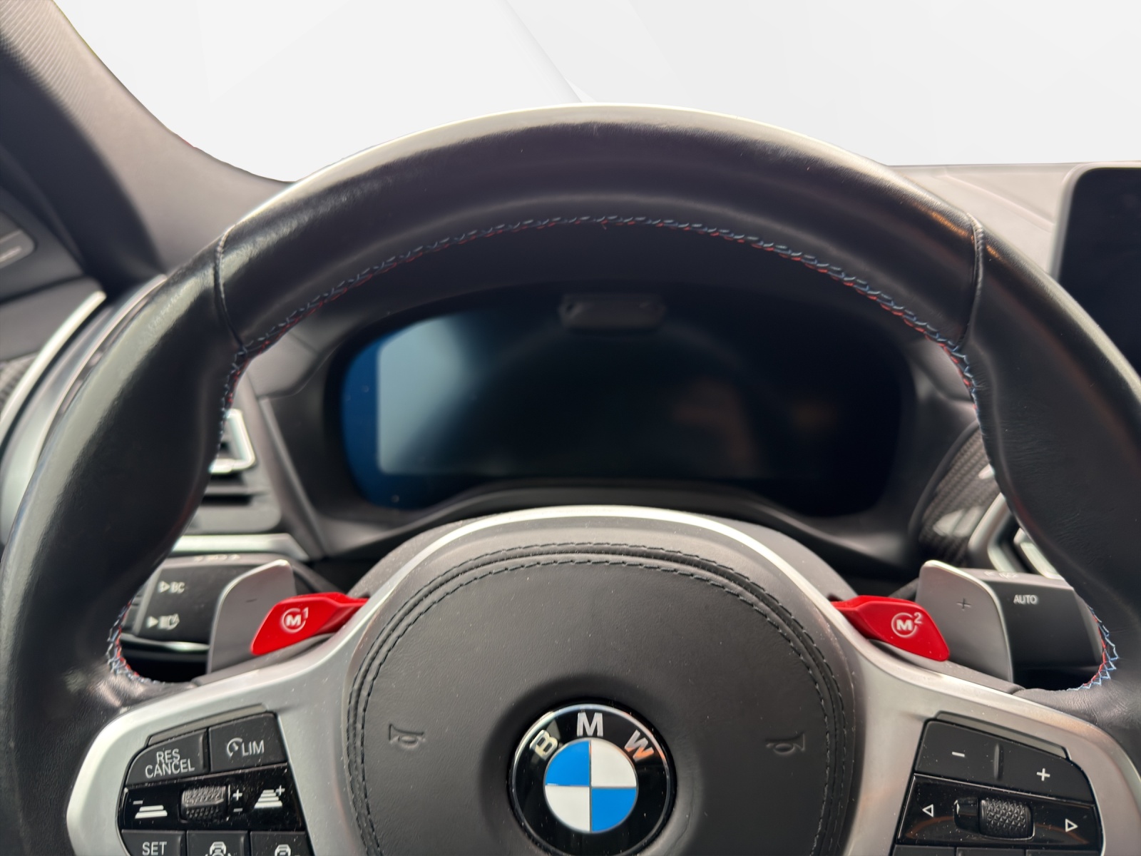 BMW X4M xDrive M Competition-image-14