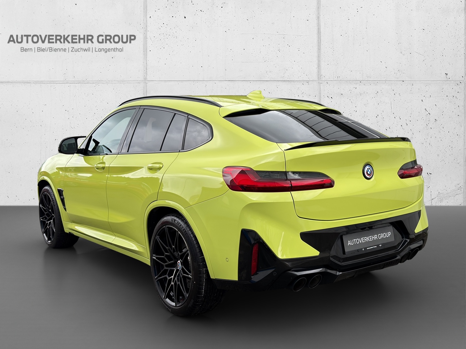 BMW X4M xDrive M Competition-showroom-element-2