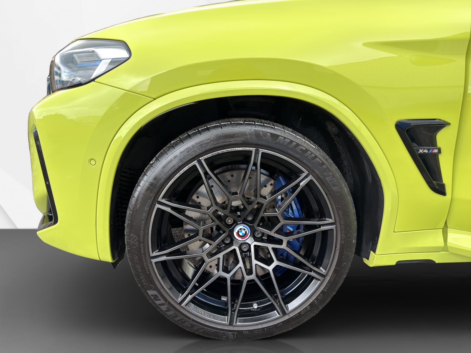 BMW X4M xDrive M Competition-image-10