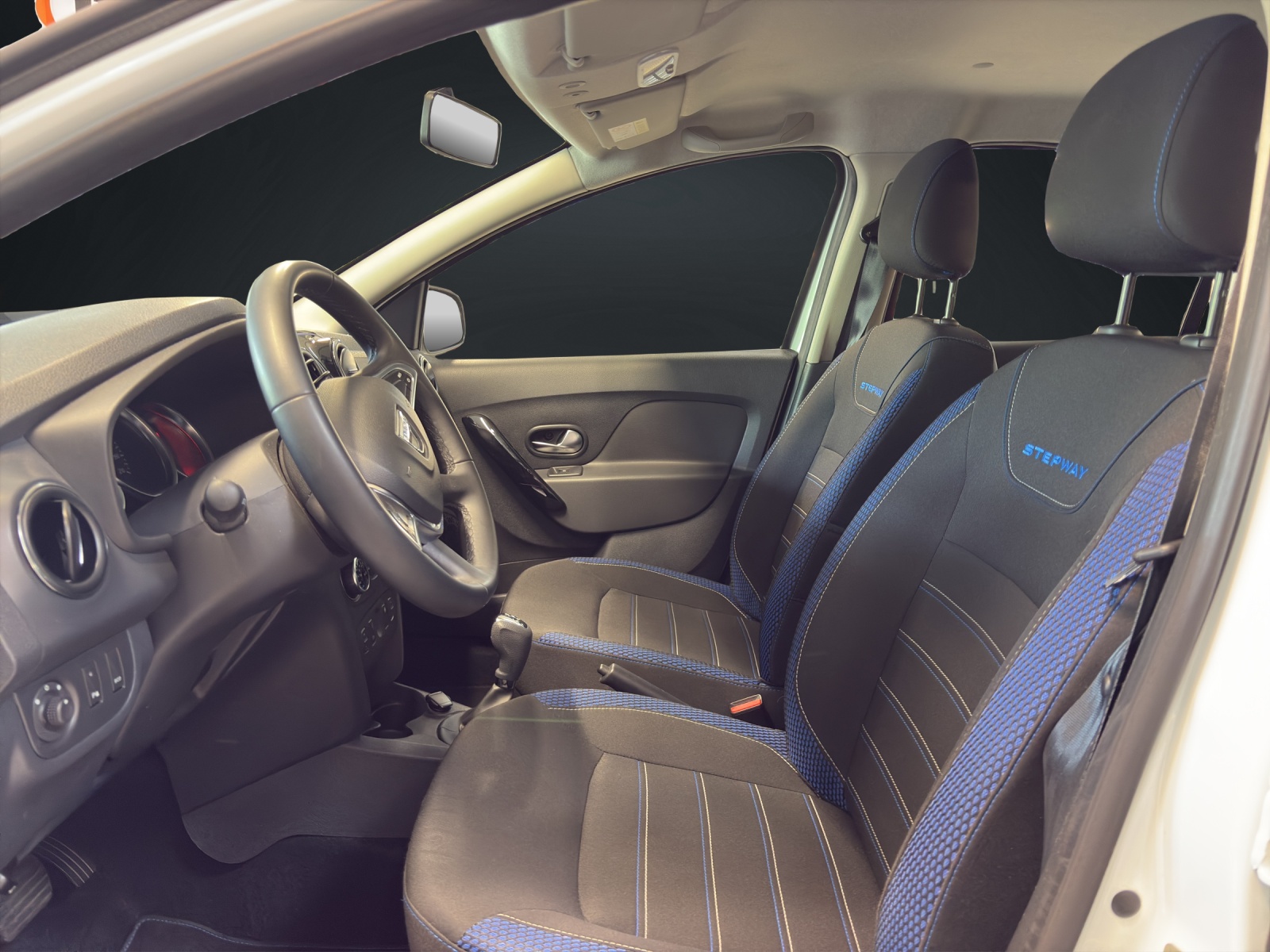 DACIA Sandero TCe 90 Celebration Easy-R-image-11