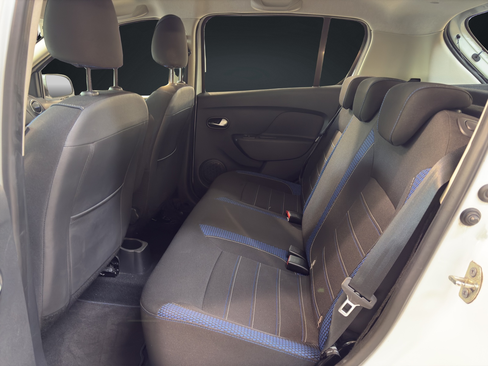 DACIA Sandero TCe 90 Celebration Easy-R-image-13