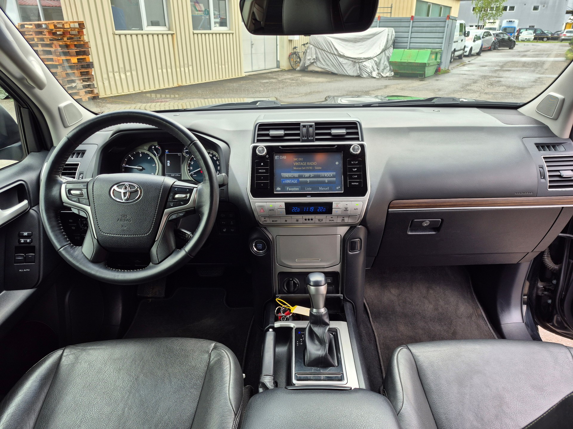 TOYOTA Land Cruiser 2.8TD Limited Automatic-image-18