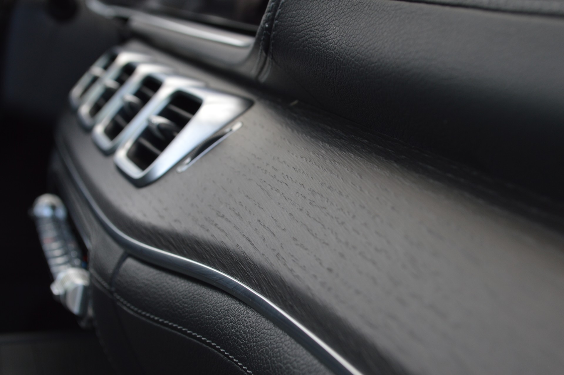 MERCEDES-BENZ GLE 350 de 4Matic AMG Line 9G-Tronic-image-18