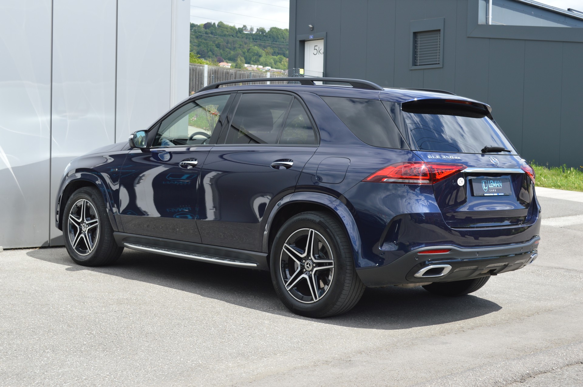 MERCEDES-BENZ GLE 350 de 4Matic AMG Line 9G-Tronic-image-6