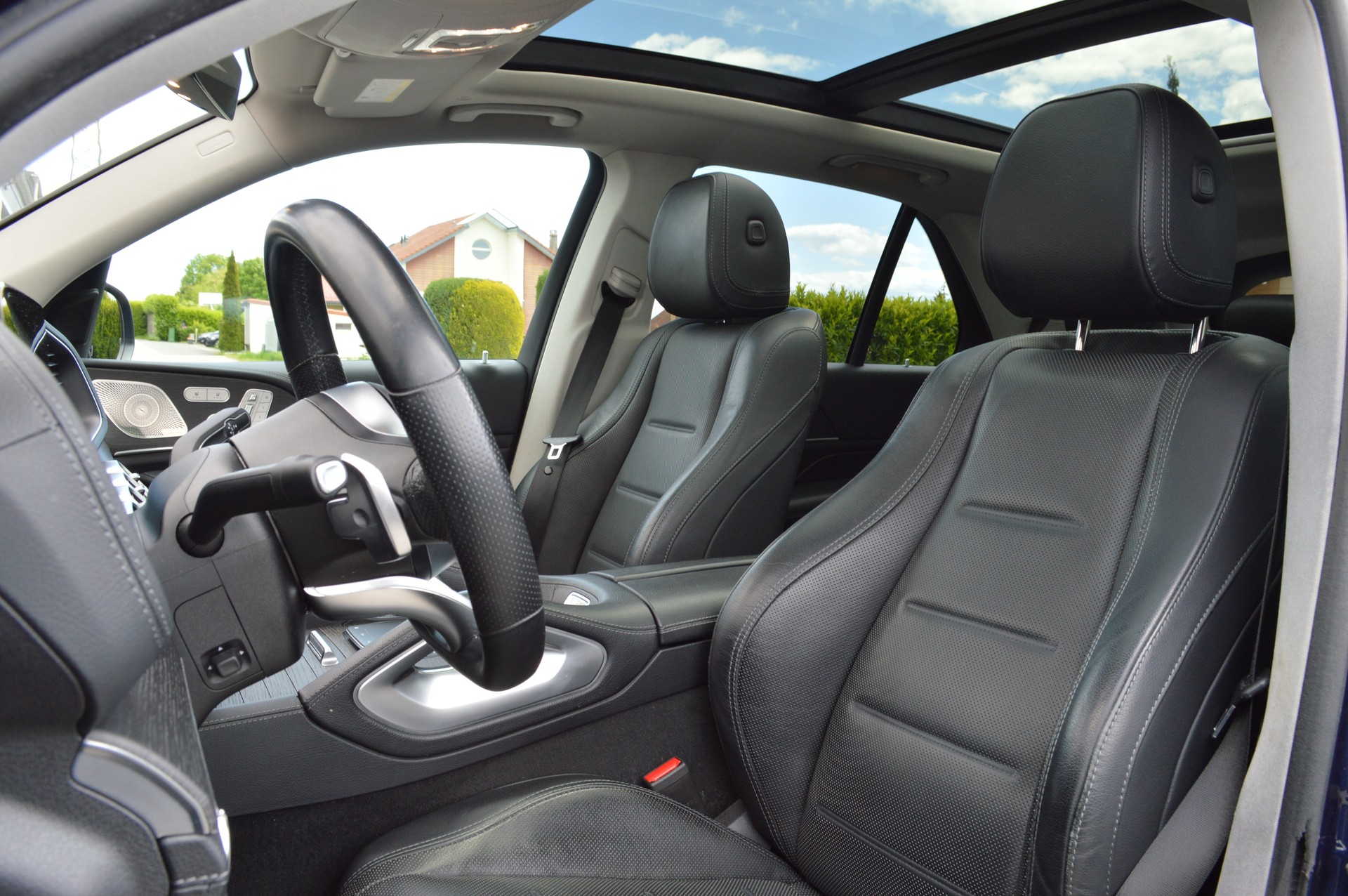 MERCEDES-BENZ GLE 350 de 4Matic AMG Line 9G-Tronic-image-12