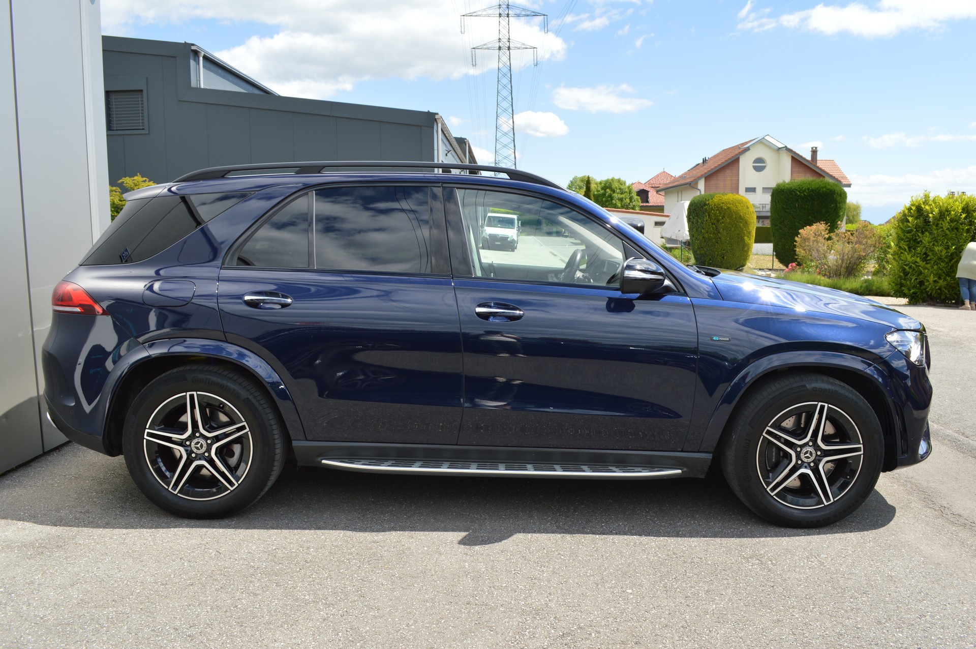 MERCEDES-BENZ GLE 350 de 4Matic AMG Line 9G-Tronic-showroom-element-3