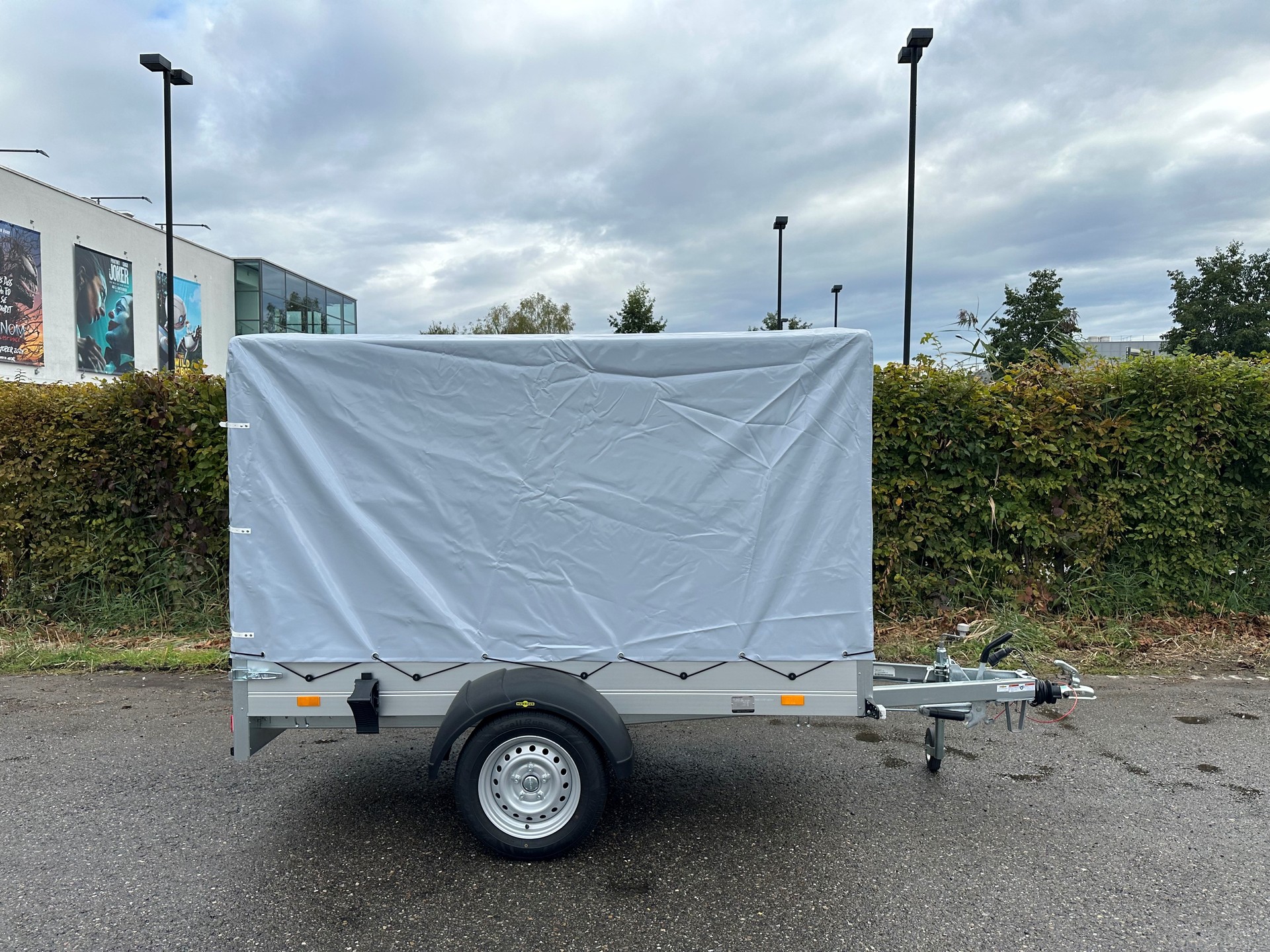HUMBAUR Startrailer H132513-showroom-element-1