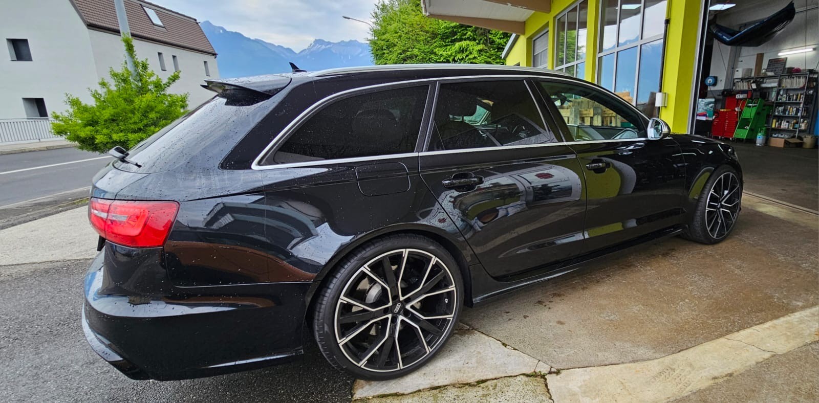 AUDI RS6 Avant 4.0 TFSI V8 quattro Tiptronic-image-2