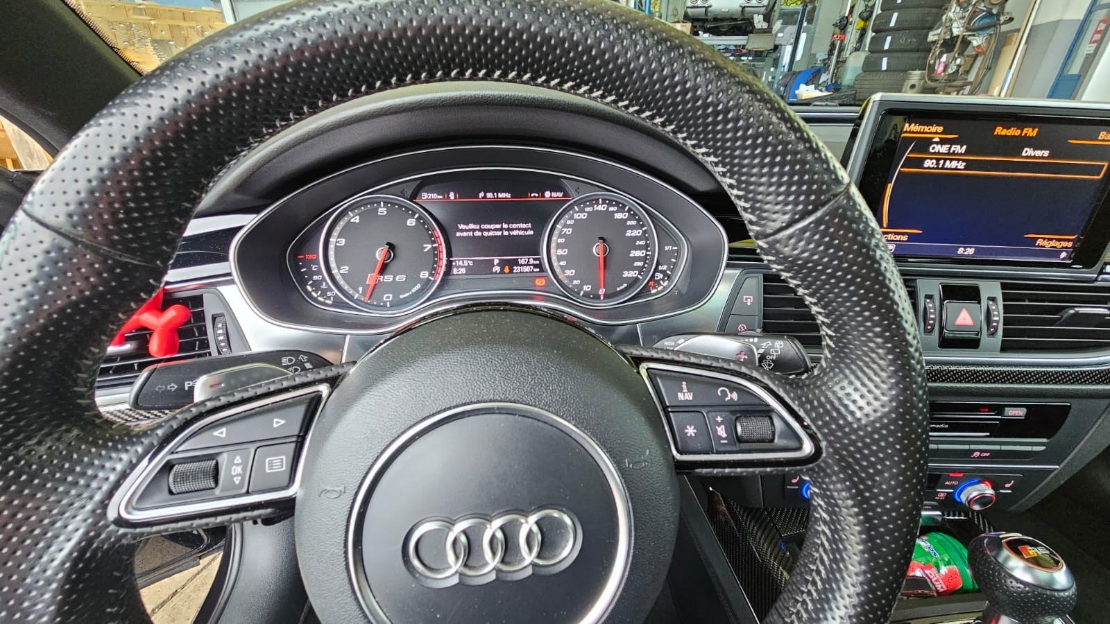 AUDI RS6 Avant 4.0 TFSI V8 quattro Tiptronic-image-3
