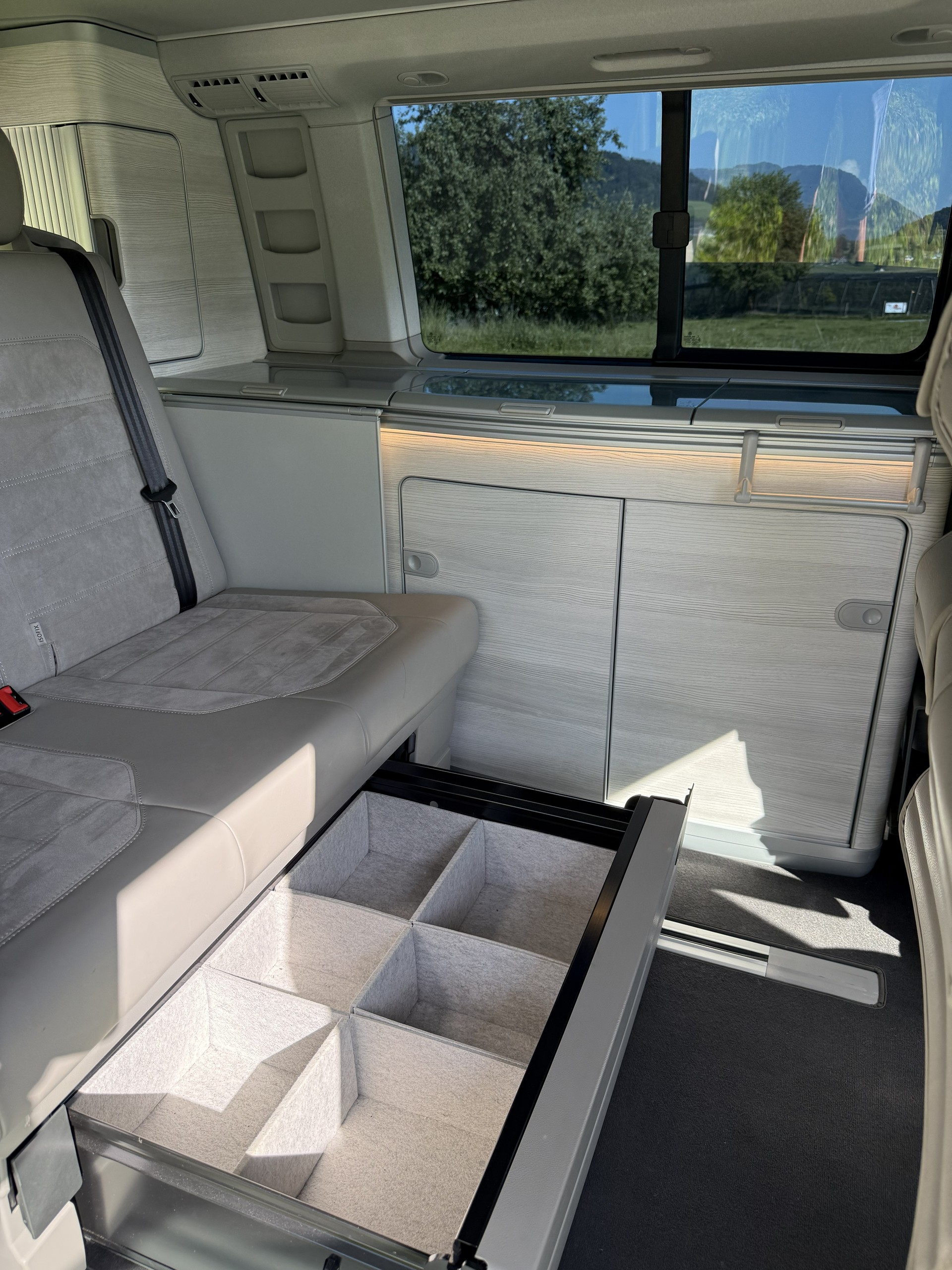 VW 2.0 TDI Ocean DSG 4 Motion-image-2