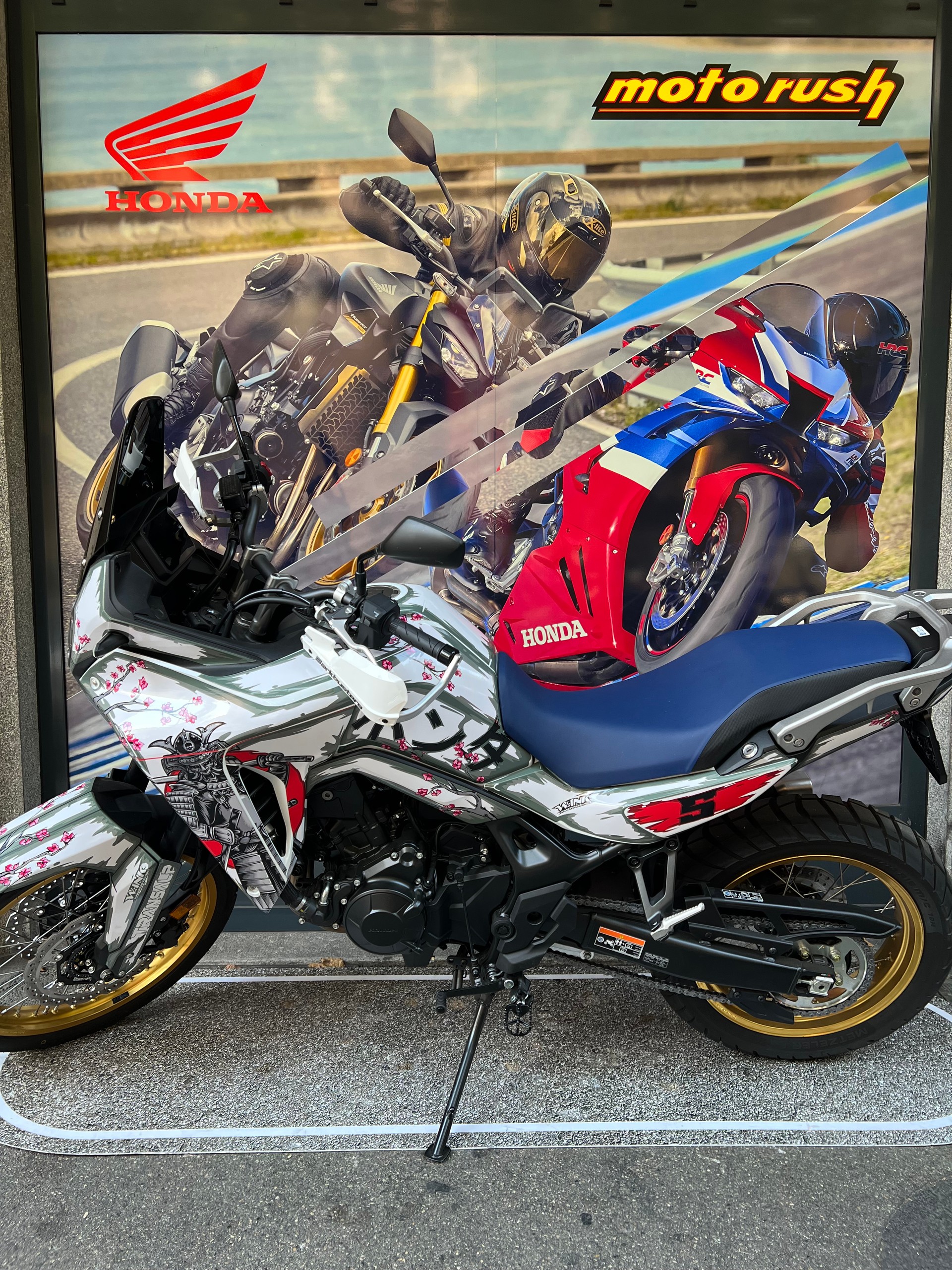 HONDA XL 750 Transalp-image-1