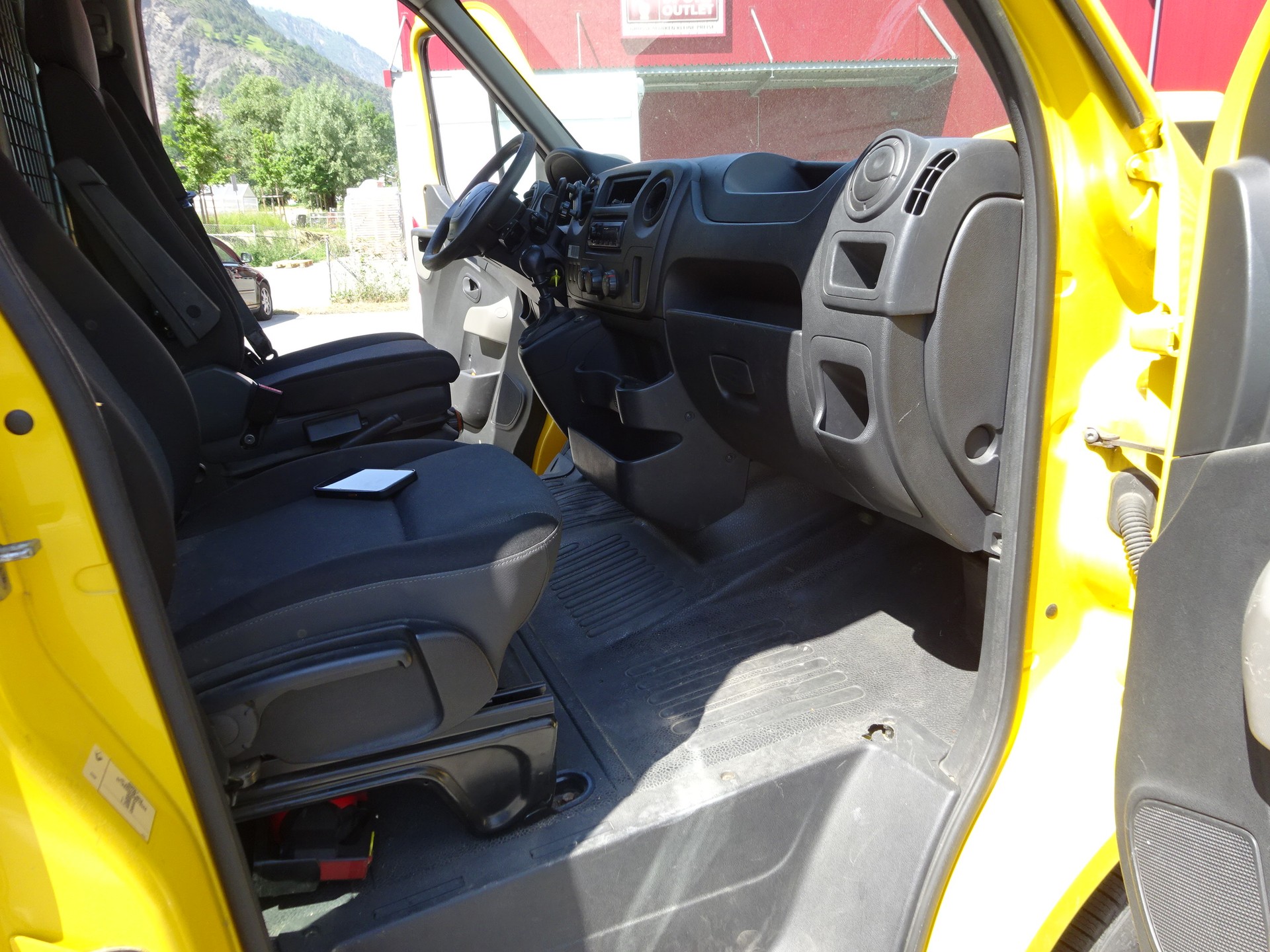 RENAULT Master T35 2.3dCi 130 L3H3-image-22