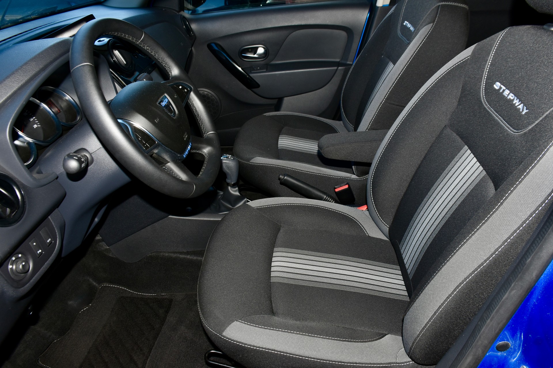 DACIA Sandero Tce 90 Stepway Automatic-showroom-element-2