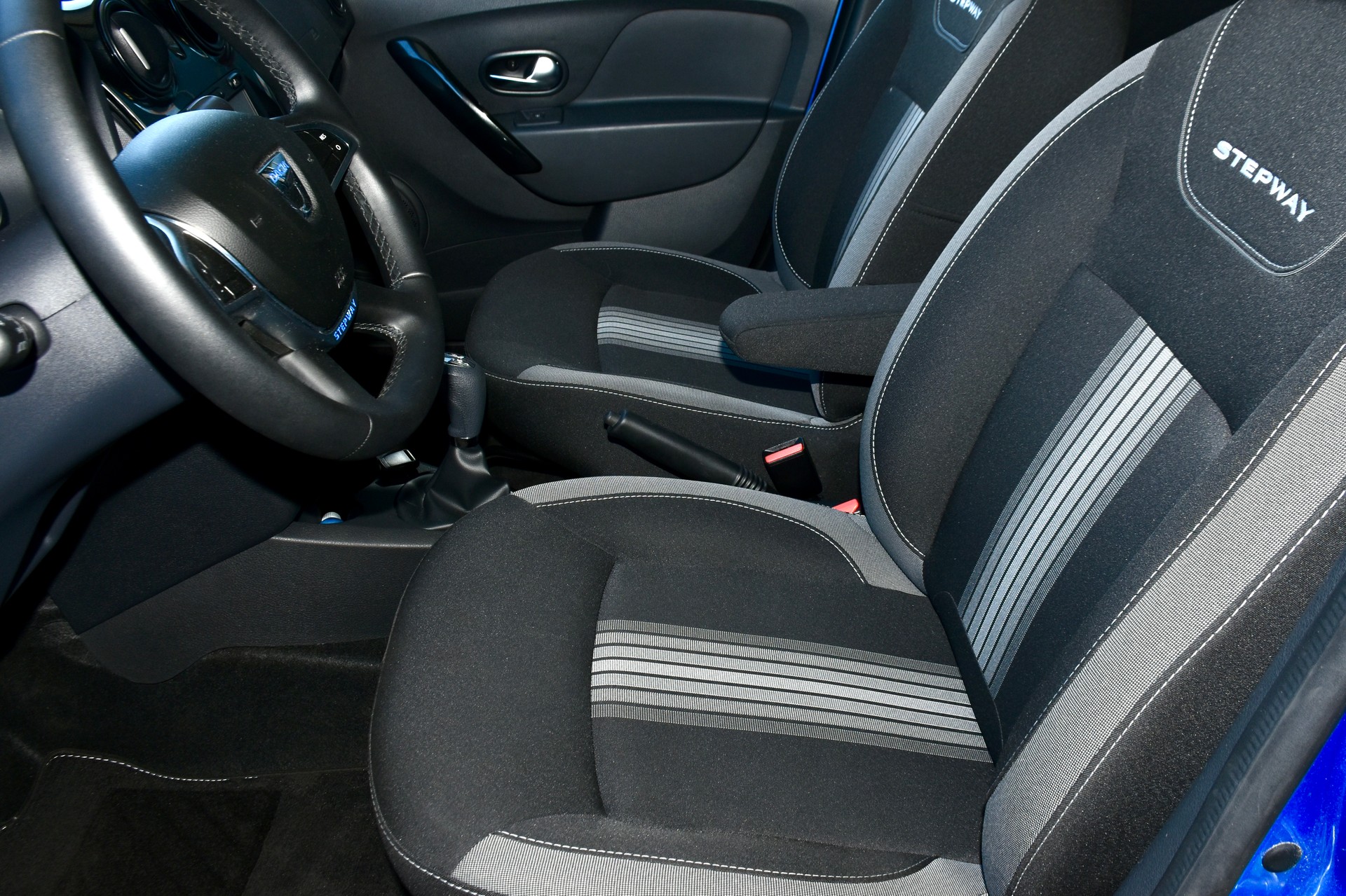 DACIA Sandero Tce 90 Stepway Automatic-showroom-element-3